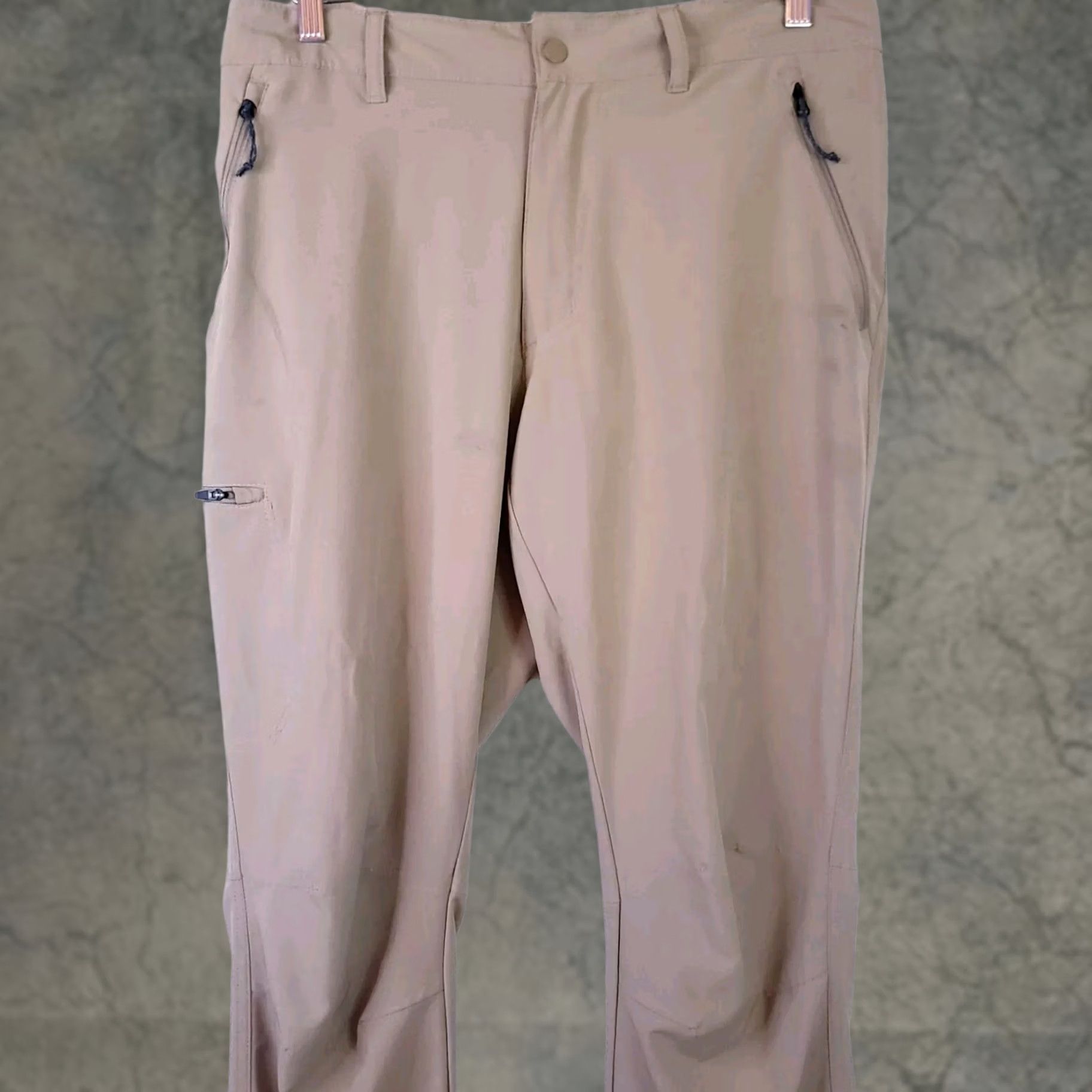 Vintage Columbia Men's Pants 34x30 Omni Shield Zipper Pockets Casual Travel Workwear Nylon Elastane Tan Khaki Straight Leg Size US 34 / EU 50 - 1 Thumbnail