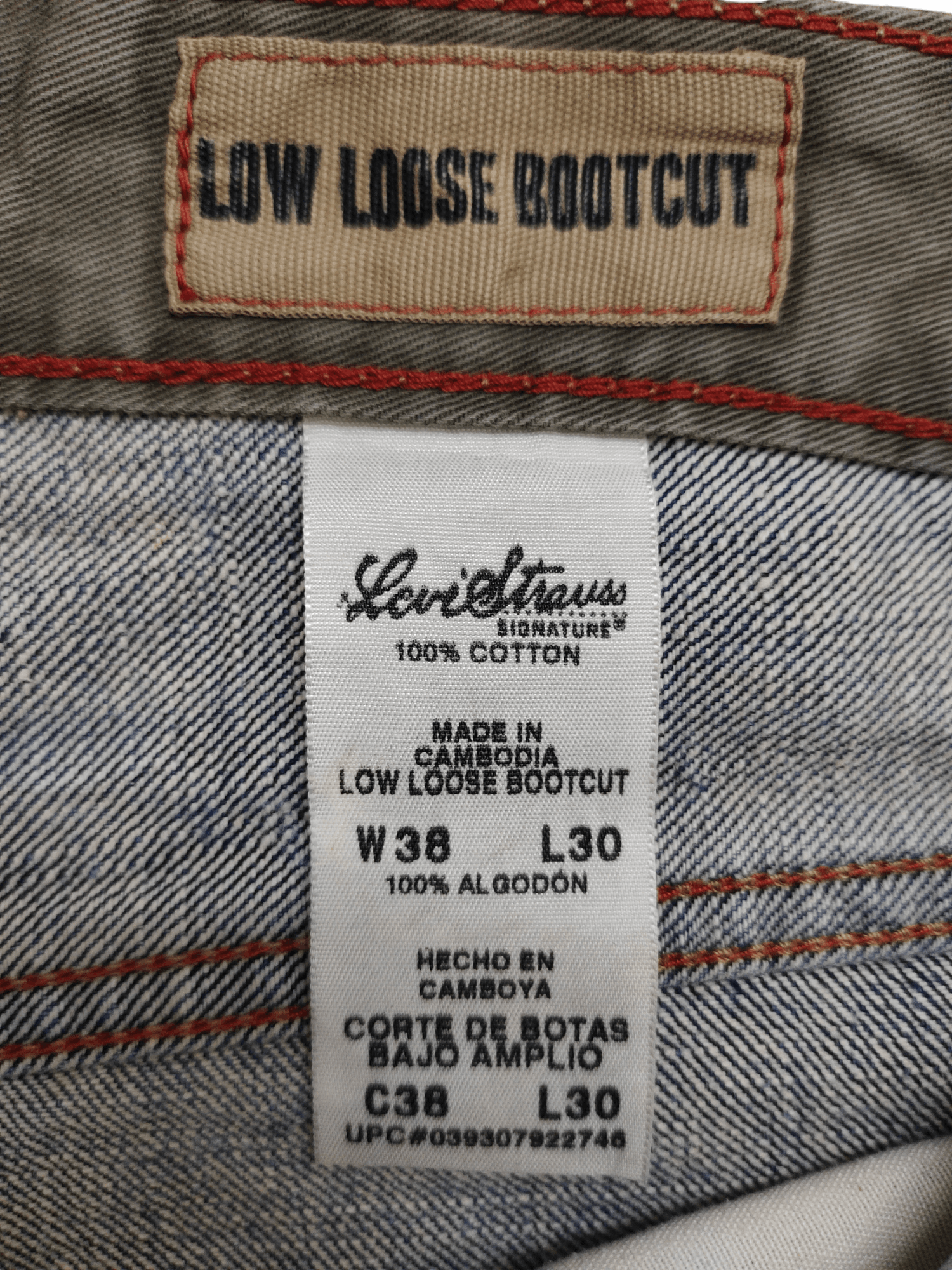 Vintage Y2k Levis Signature Clawmark Low Loose Bootcut Jeans