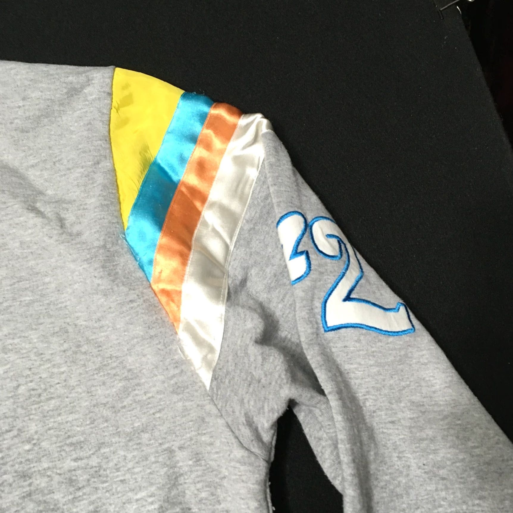Blondo VINTAGE bb london Sweatshirt Crew Neck Zip 2XL Gray Embroidered Graphic Print 80s London Mens Womens Unisex Adults Size US XXL / EU 58 / 5 - 3 Thumbnail