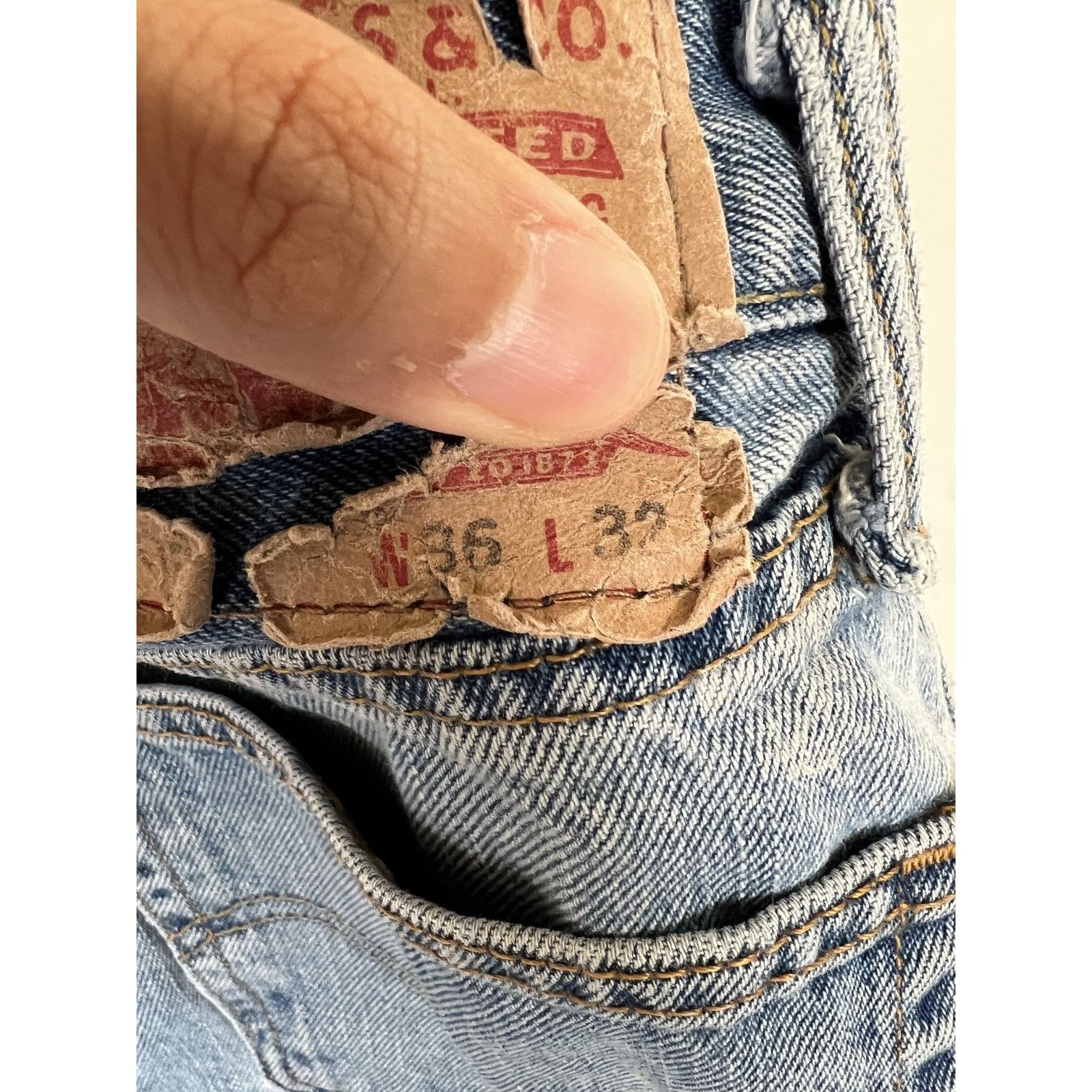Levi's Vintage Levi's 505 Ble Denim Jeans Size 36x32 Paint Stain Gr Size US 36 / EU 52 - 13 Thumbnail