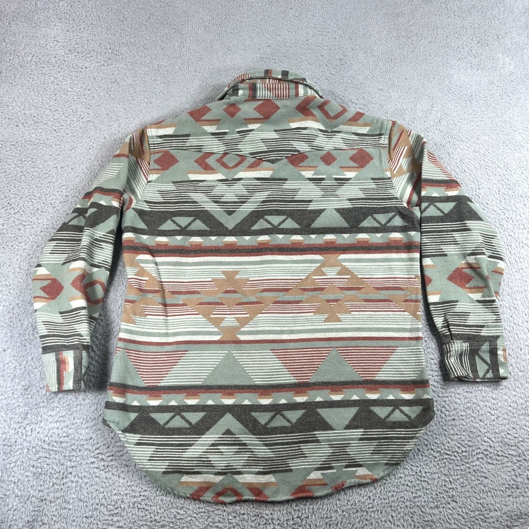 Wrangler Wrangler Retro Shirt Women’s Size Medium Aztec Print Jacquard Pearl Snap Flannel Size M / US 6-8 / IT 42-44 - 7 Thumbnail