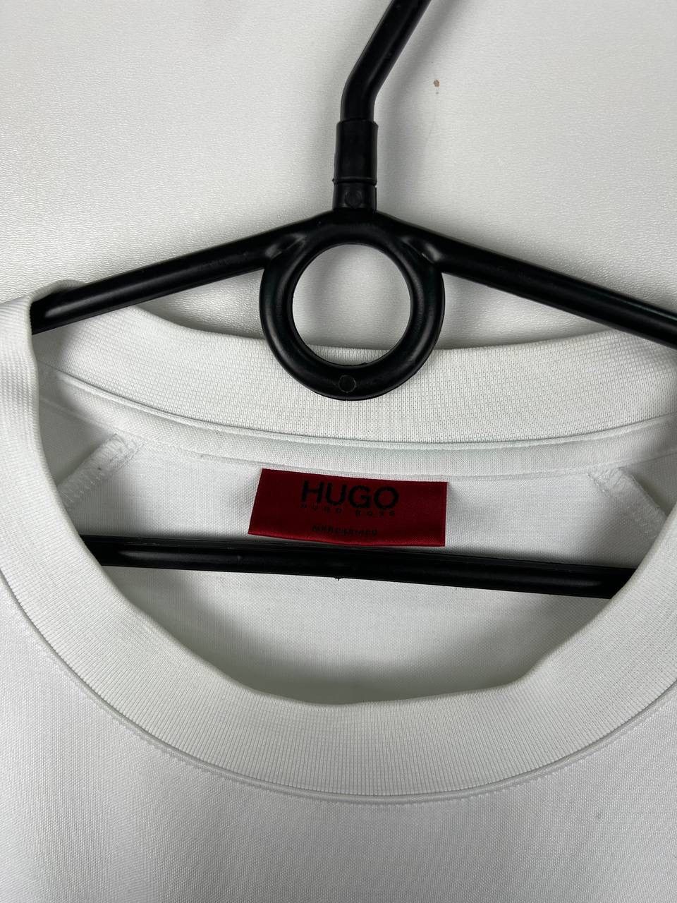 Hugo Boss Hugo Boss luxury T-shirts size L Size US L / EU 52-54 / 3 - 3 Thumbnail