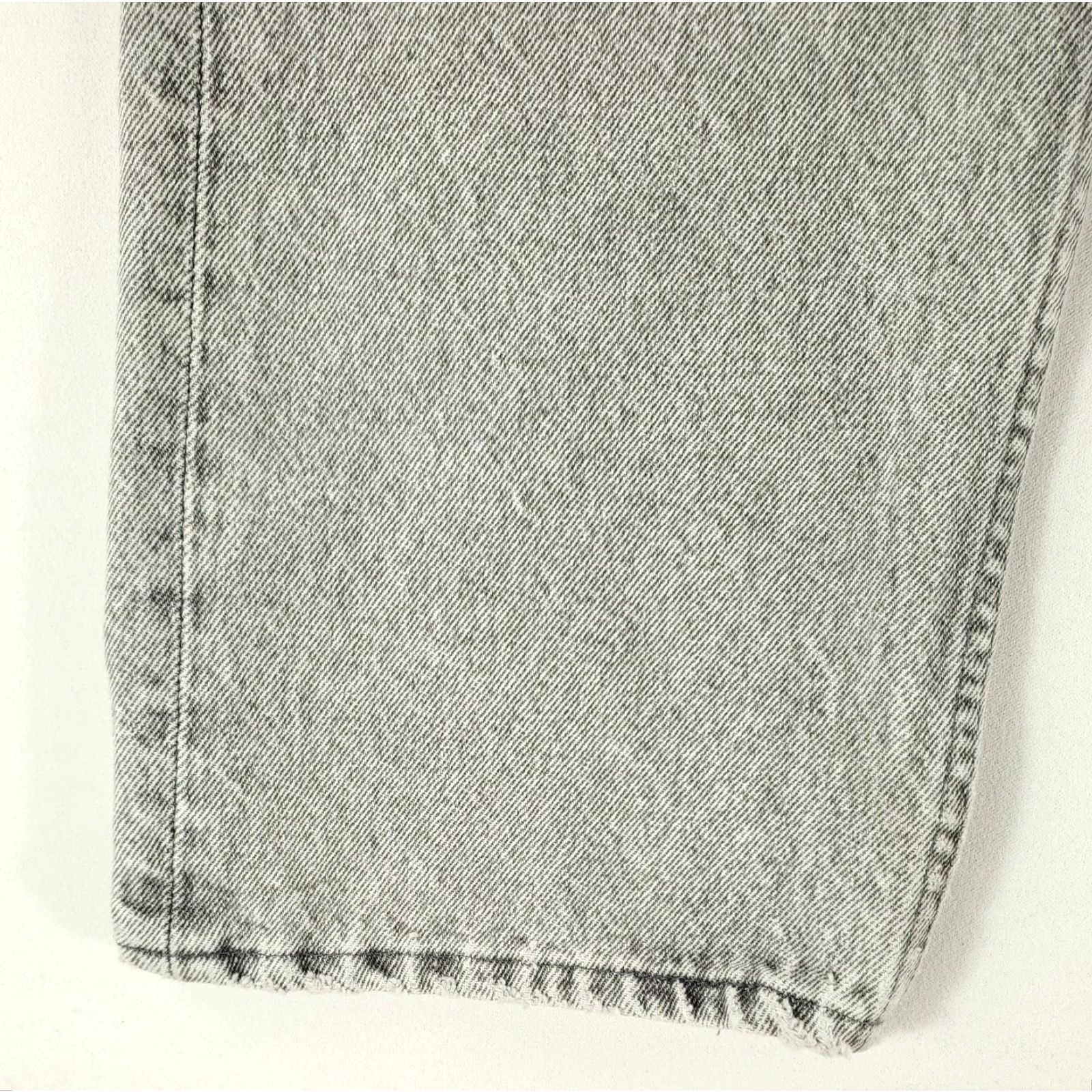 Levi's Levi's 501 VTG Y2K Gray Jeans Mens 35x32 Inseam 32 Straight Gray Mens Size US 35 - 3 Thumbnail