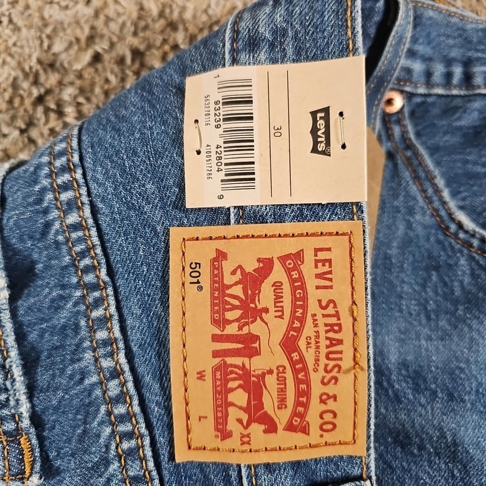Levi's NWT Levis 501 Denim Cutoff Shorts Sz 30 Size 30" / US 8 / IT 44 - 4 Thumbnail