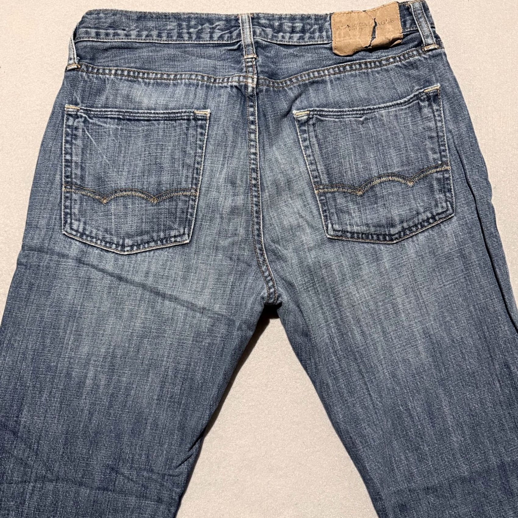 American Eagle Outfitters American Eagle Jeans Men Blue Slim Straight 32x30 Distressed Medium Wash Denim 5-Pocket Metrics Size US 32 / EU 48 - 4 Thumbnail