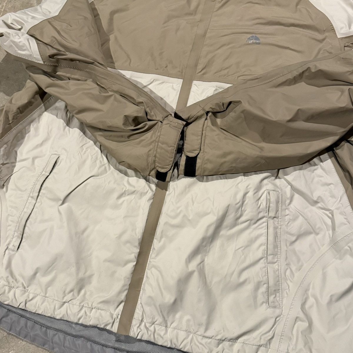 Nike ACG Vtg 2000s Nike ACG Outer Layer 3 Shell Parka Jacket Beige Size US XXL / EU 58 / 5 - 4 Thumbnail