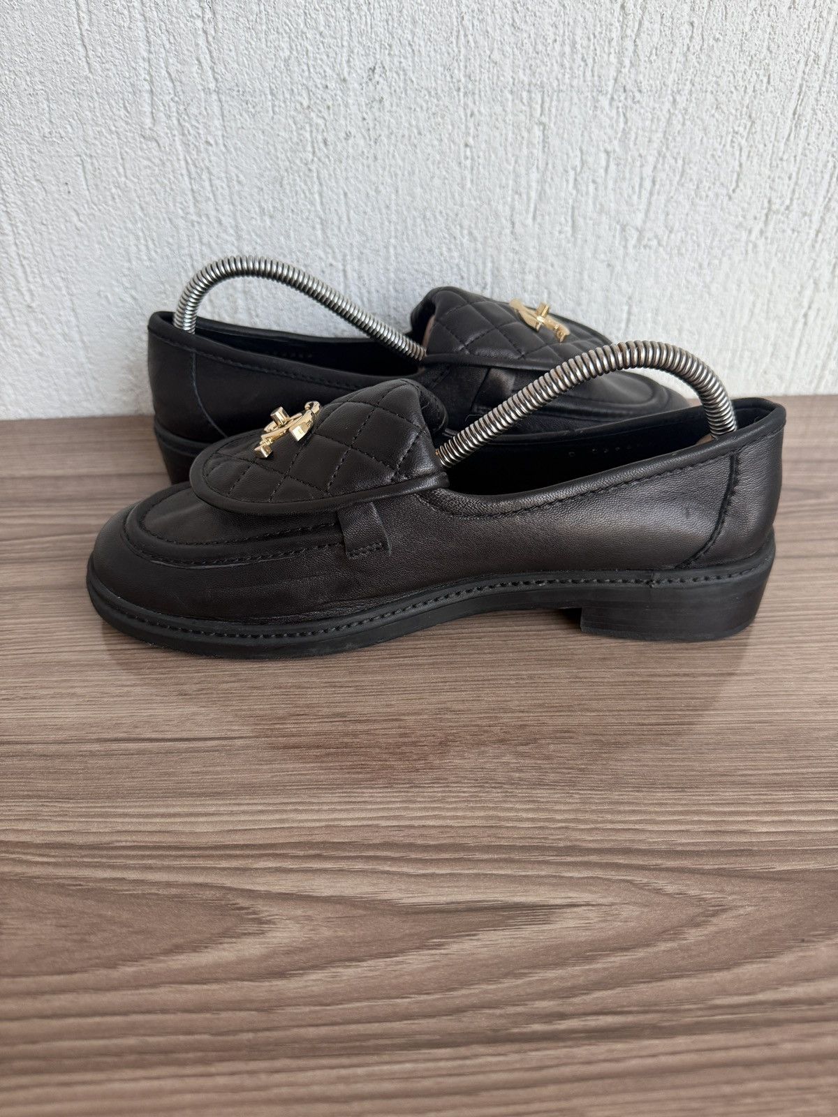 Chanel Quilted flap turnlock CC loafers Size US 9 / IT 39 - 12 Thumbnail