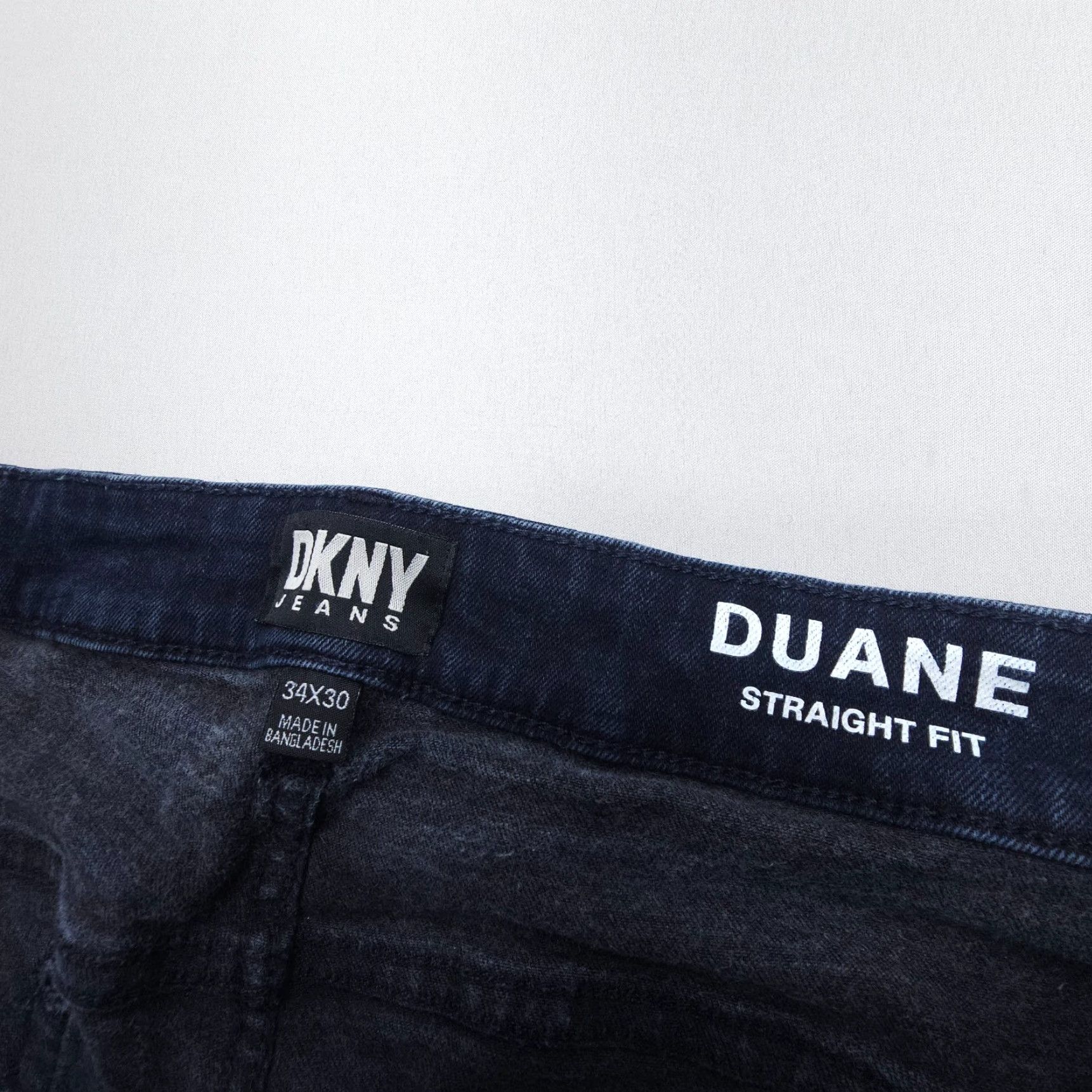 DKNY DKNY Jeans Mens 34 Straight Denim 5-Pocket Dark Wash Regular Rise Inseam 28 in Blue Cotton Blend Stretch Logo USA Vintage: No Size US 34 / EU 50 - 6 Thumbnail