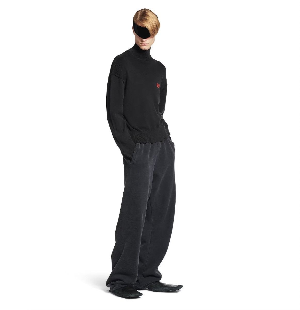 Balenciaga o1tr1nto0526 Oversized Sweater in Black Size US M / EU 48-50 / 2 - 6 Thumbnail