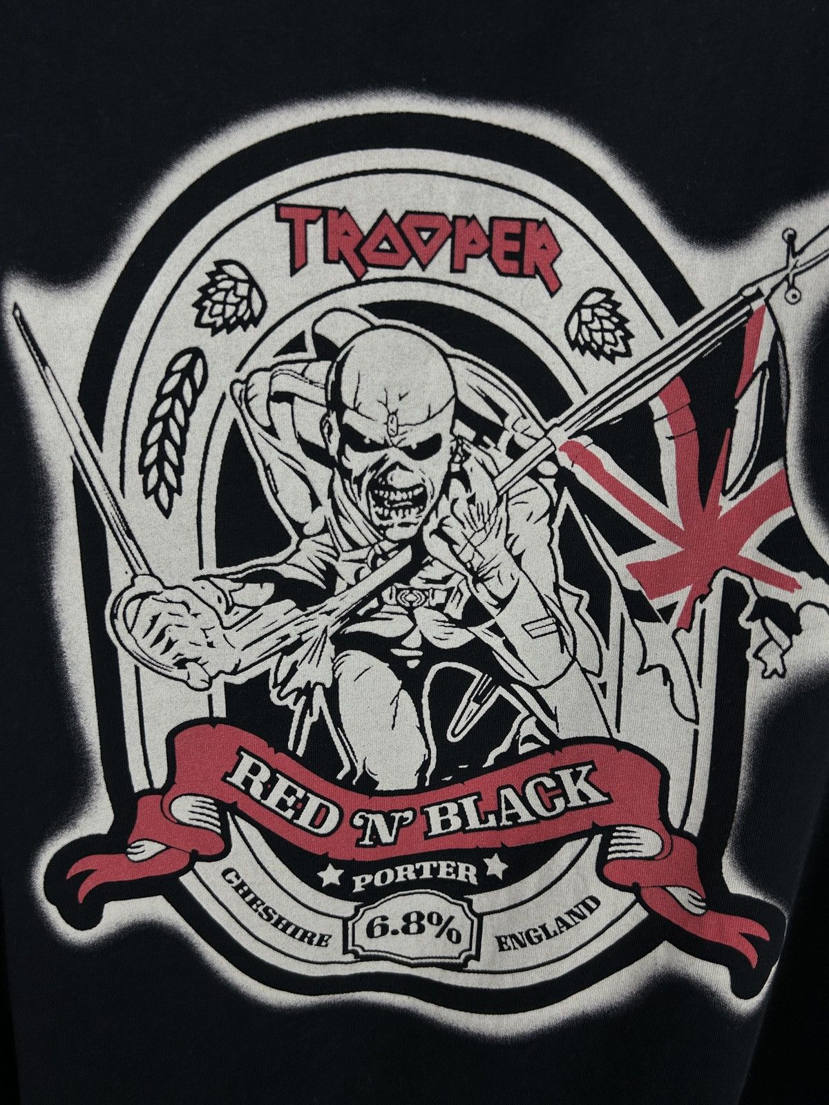 Band Tees Mens Vintage Iron Maiden T Shirt rock band tee y2k rare Size US L / EU 52-54 / 3 - 7 Thumbnail