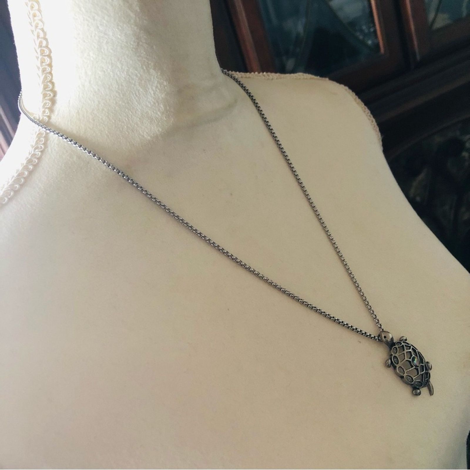 Jewelry Galaxy stone turtle pendant on chain necklace Size ONE SIZE - 6 Thumbnail
