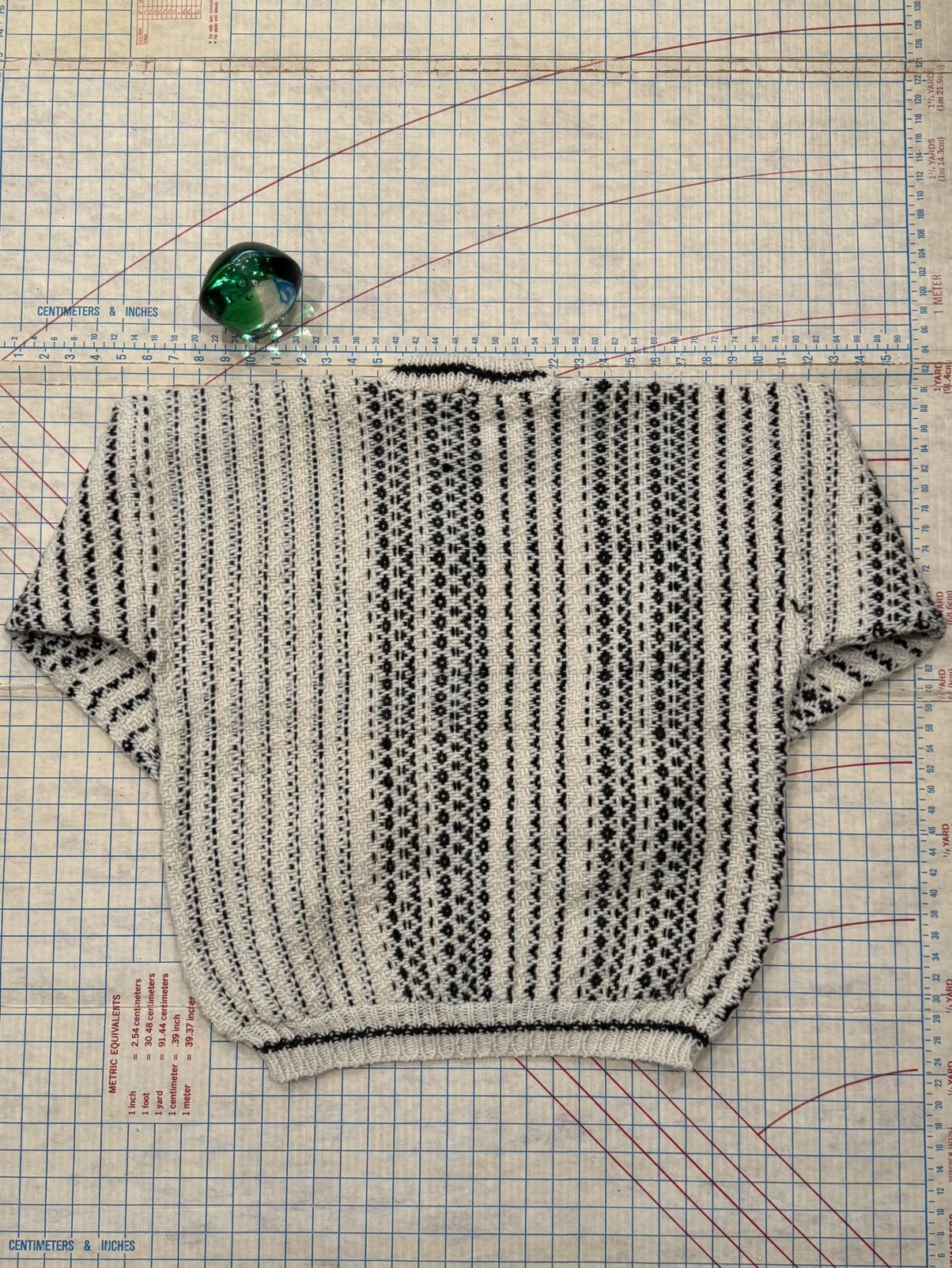 Vintage Vintage Unbranded Hand Knit Sweater Vertical Striped Pattern Size US L / EU 52-54 / 3 - 8 Thumbnail
