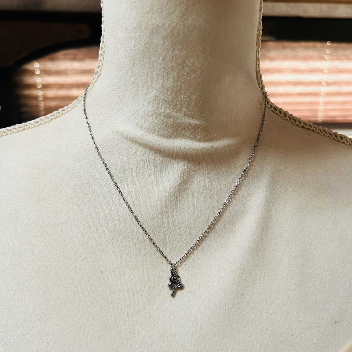 Handmade Handcrafted delicate rose pendant on chain necklace Size ONE SIZE - 2 Thumbnail