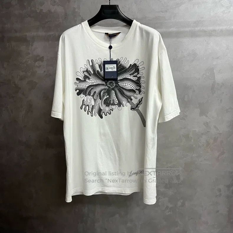 Louis Vuitton Louis Vuitton size 4l White psychedelic floral print casual Size US M / EU 48-50 / 2 - 1 Thumbnail