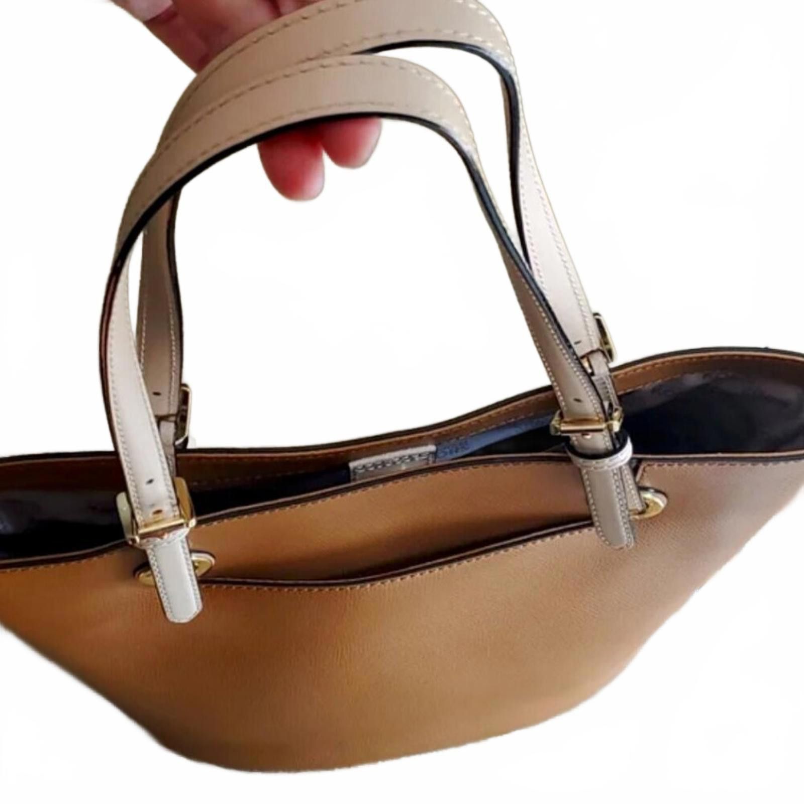 Michael Kors NWOT MICHAEL KORS Camel/Tan Jet Set Medium Tote w/6 pockets Size ONE SIZE - 4 Thumbnail