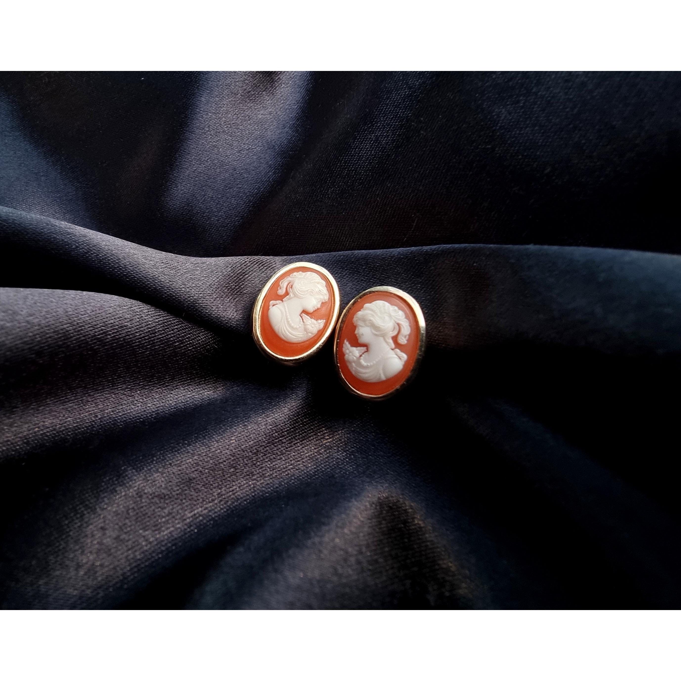 Other Vintage CROWN TRIFARI 1960s Gold Toned Orange and Ivory Came Size ONE SIZE - 5 Thumbnail