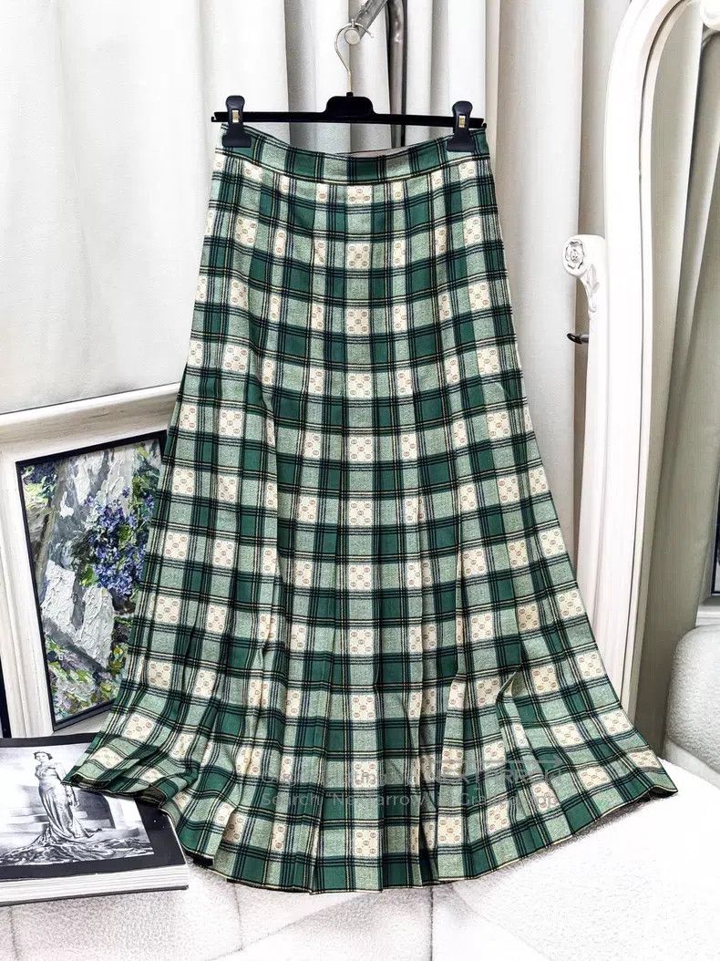 Gucci Gucci Retro green plaid old flower full print irregular pl Size 27" / US 4 / IT 40 - 2 Thumbnail