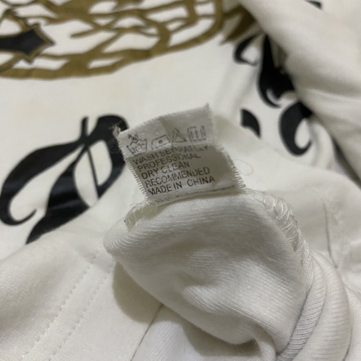 Japanese Brand 2000s Betty Blue Tribal Cross Longsleeve Size M / US 6-8 / IT 42-44 - 9 Thumbnail