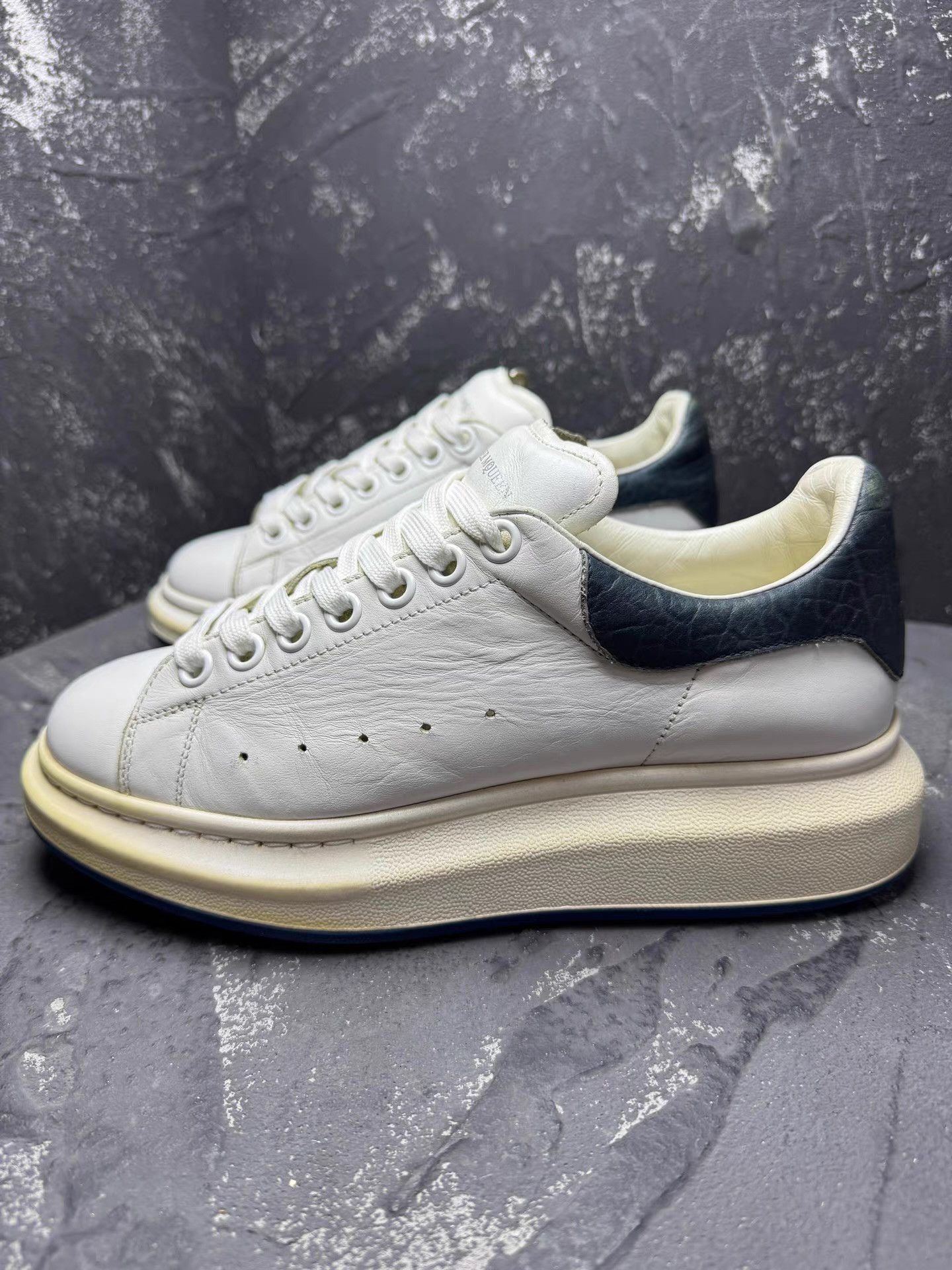 Alexander McQueen Alexander McQueen White Sneakers with Blue Heel Tab Q10 Size US 6.5 / EU 39-40 - 1 Thumbnail