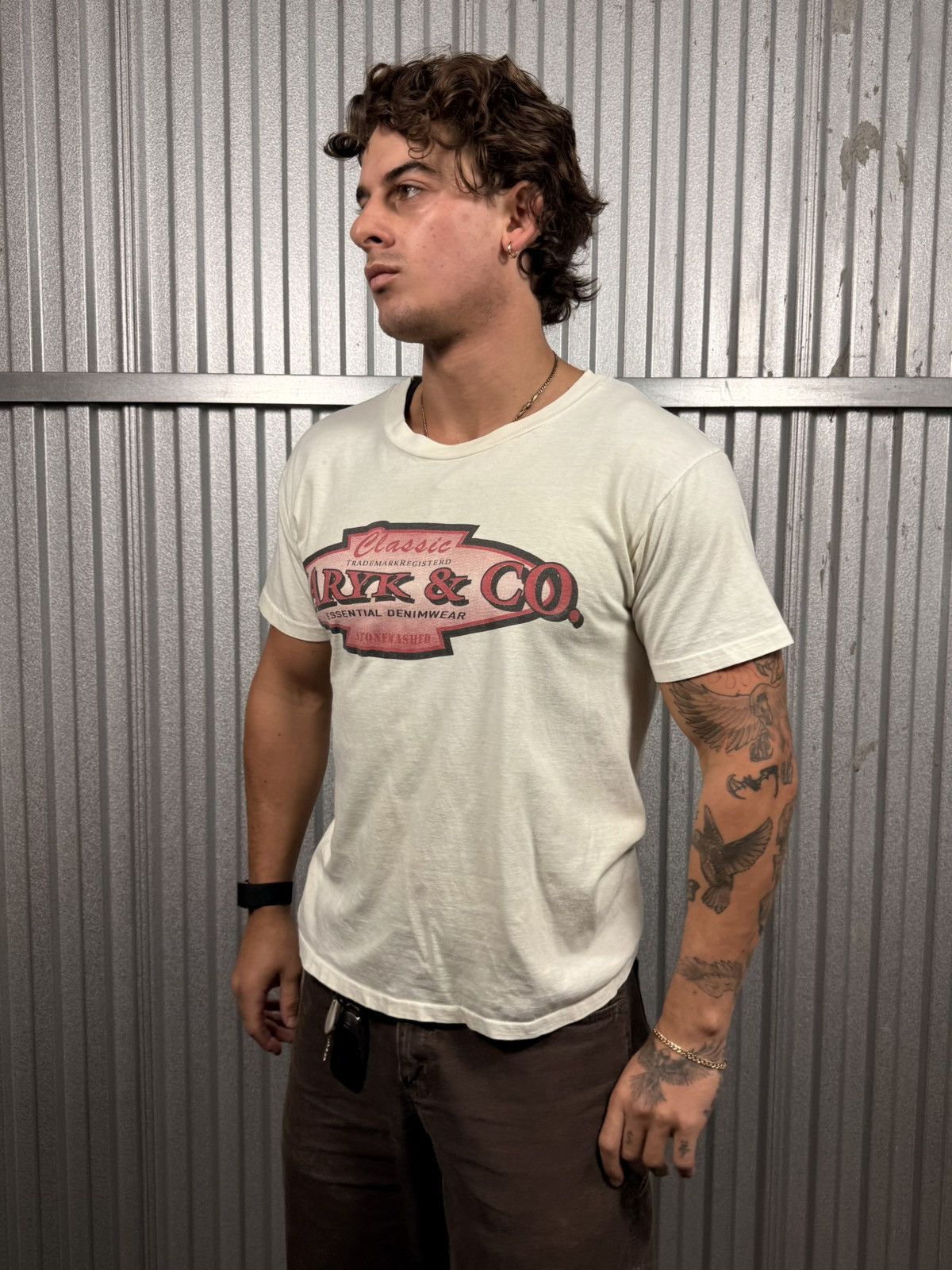 Other Vintage Marryk & Co Stone Wash Denim Faded Cropped Tee Shirt Size US L / EU 52-54 / 3 - 1 Thumbnail