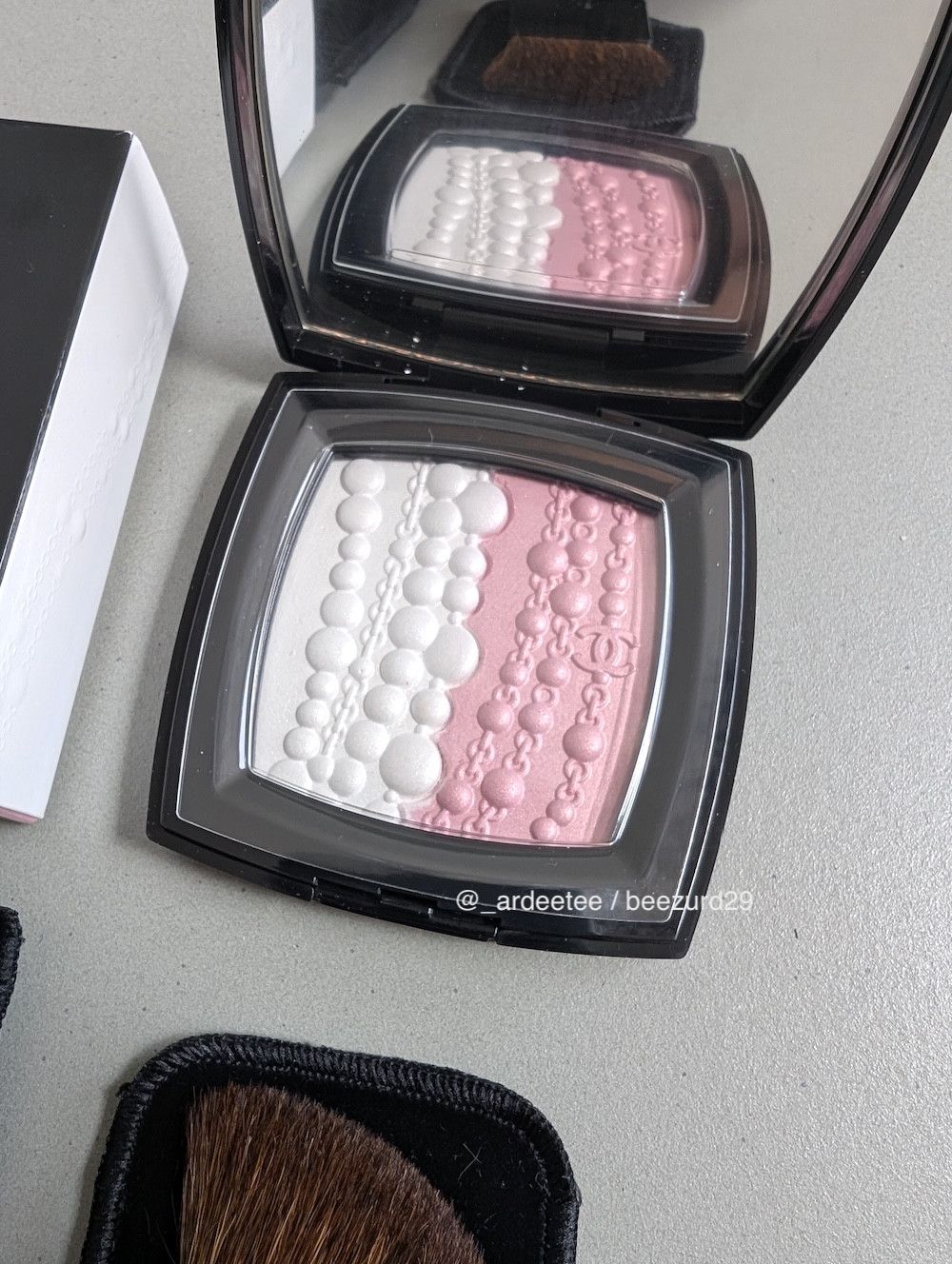 Chanel LIMITED EDITION PERLES ET FANTAISIES ILLUMINATING POWDER DUO Size ONE SIZE - 2 Thumbnail