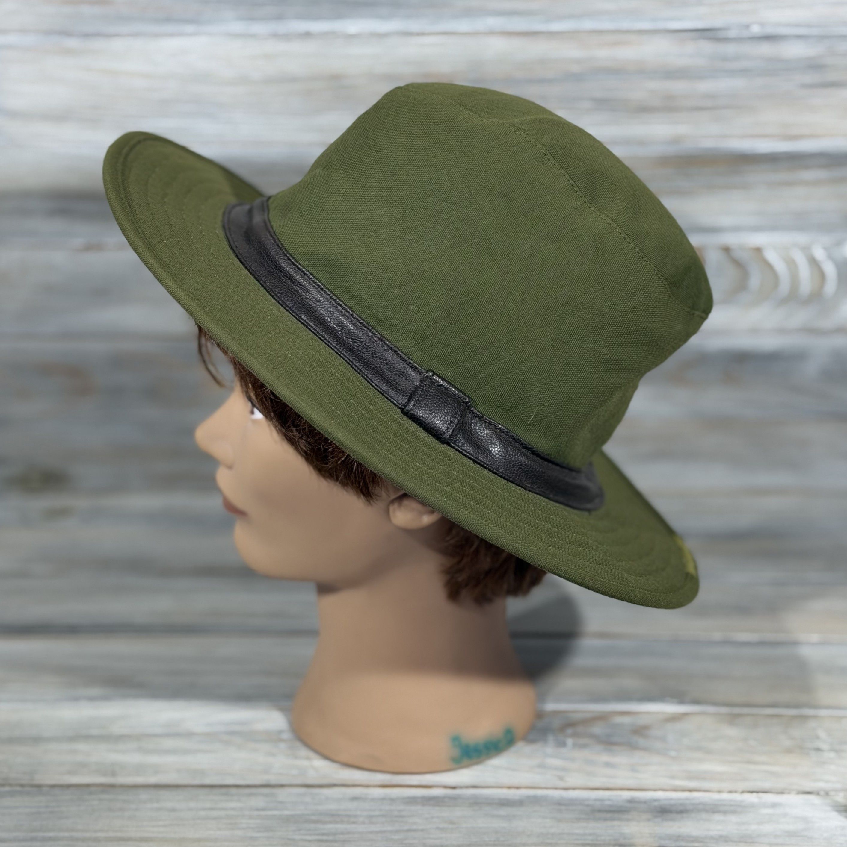 Barbour BARBOUR H7546 100% Cordura Waterproof Unisex Hat Made in UK Size ONE SIZE - 5 Thumbnail