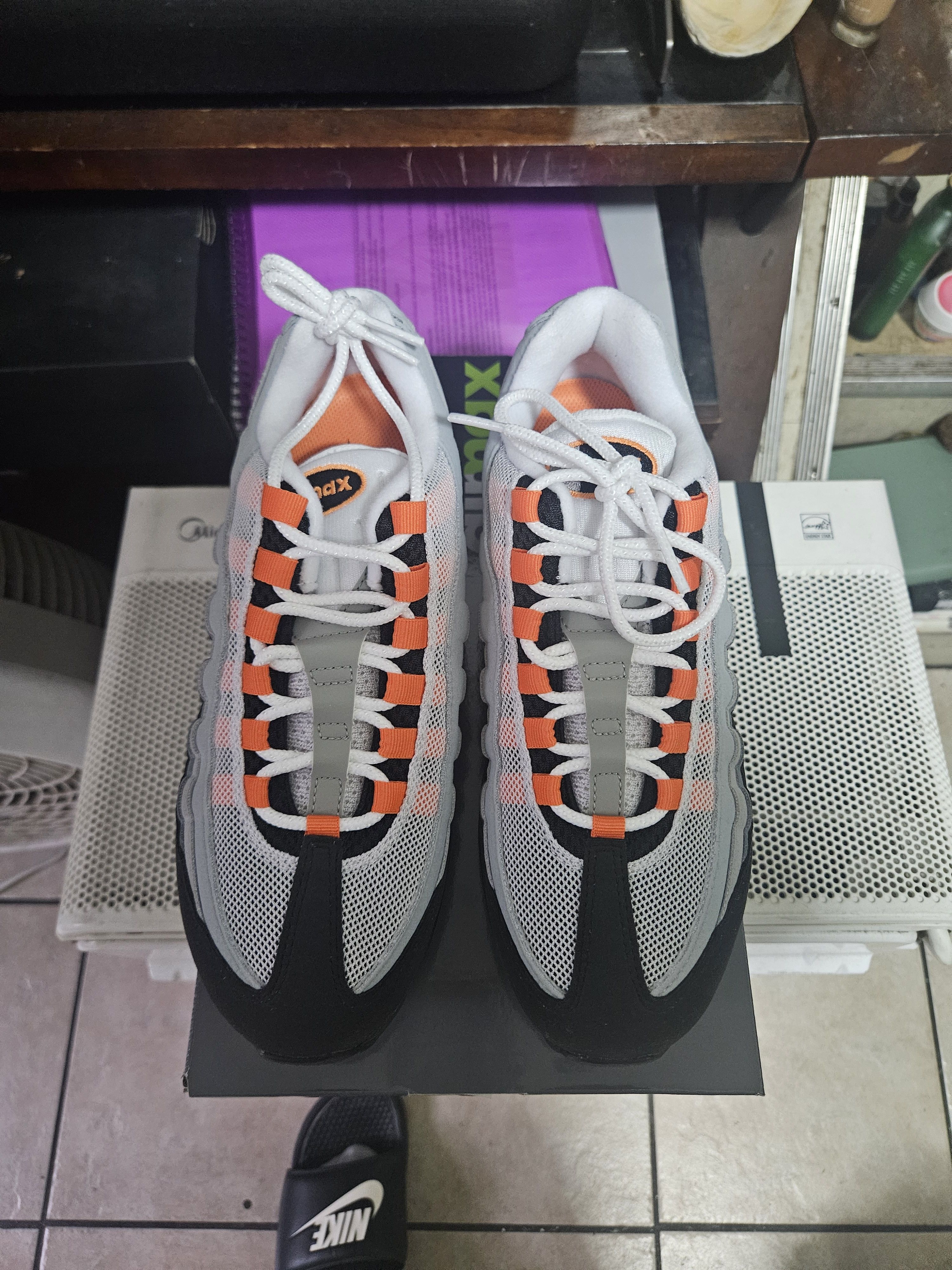 Nike NIKE AIR MAX 95 MANDARIN Size US 15 / EU 48 - 7 Thumbnail