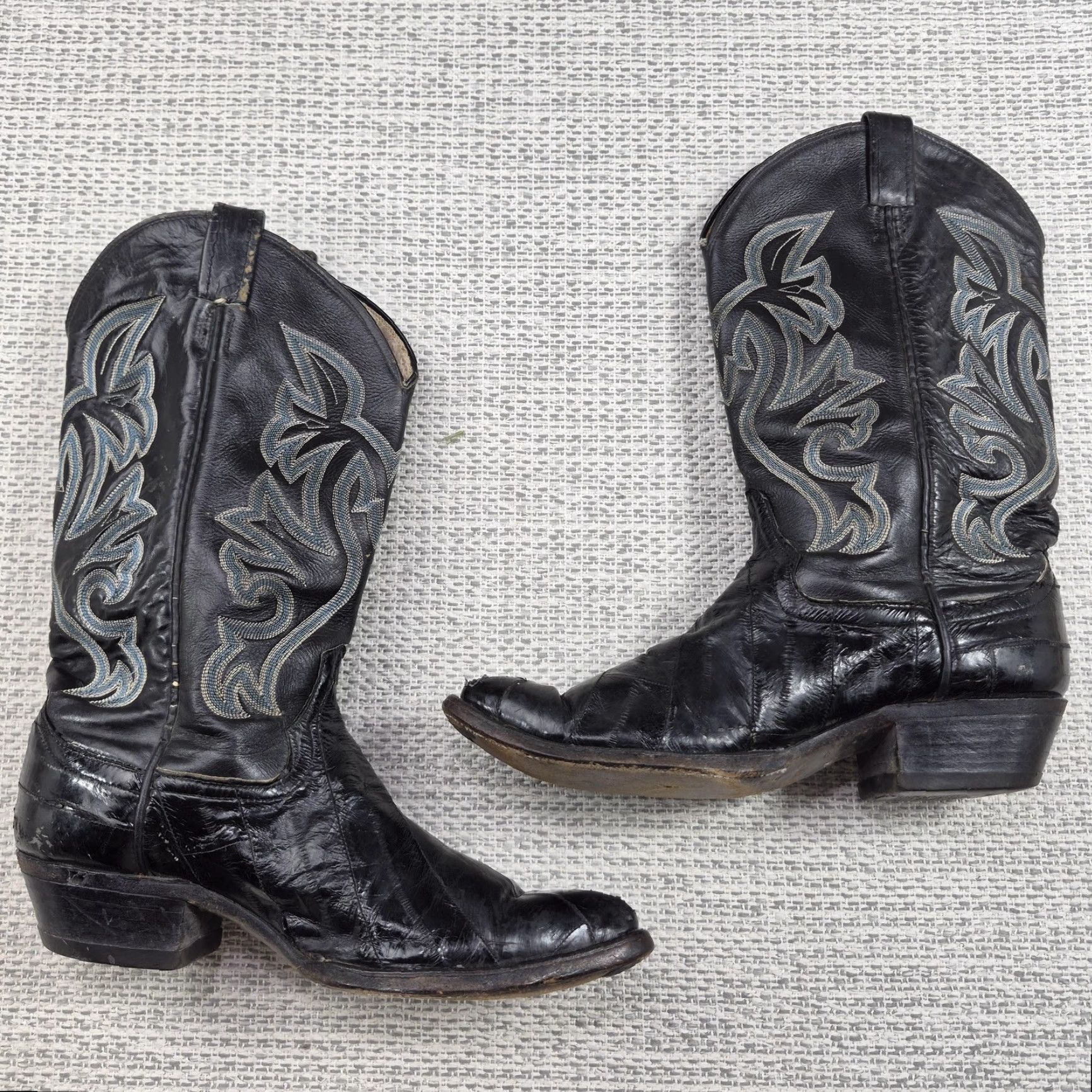 Justin Boots VINTAGE not applicable; proceed with rearranged title from original: Justin Western Cowboy Boots Mens 10.5 2E Black Leather Pointed Toe Size US 11 / EU 44 - 2 Thumbnail
