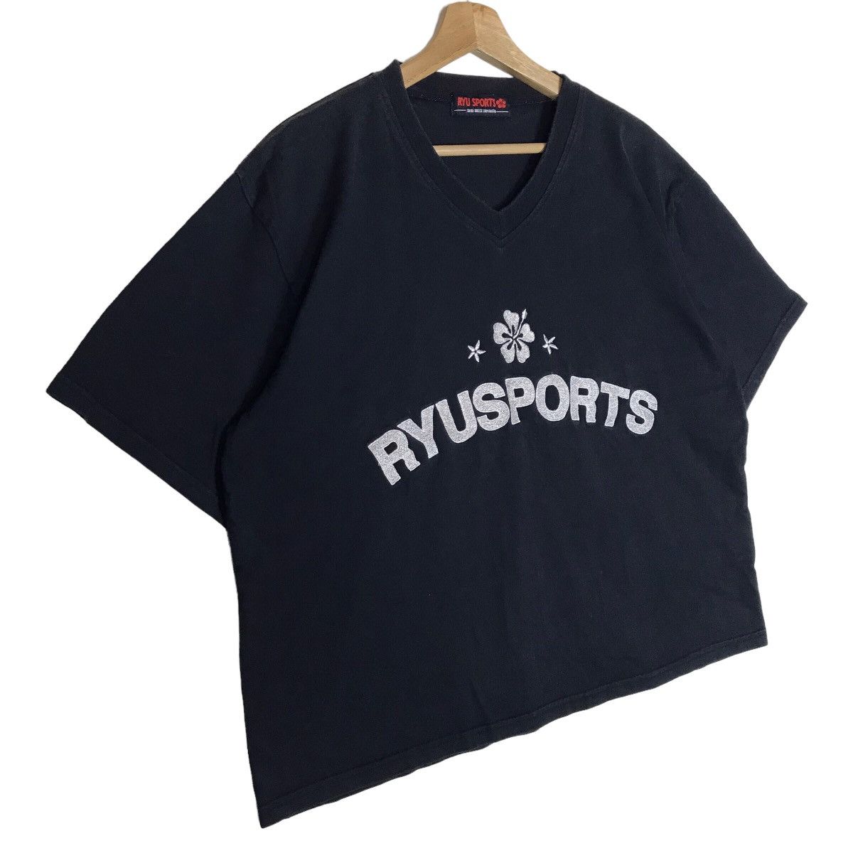 Vintage Vintage RyuSports Surfwear Cropped Top Tee Shirt Size US M / EU 48-50 / 2 - 4 Thumbnail