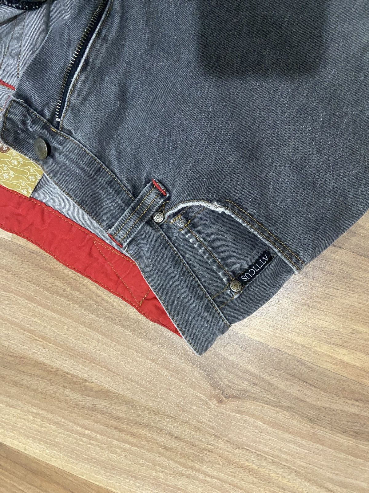 Atticus Atticus jeans with a distinct red inner lining Size US 34 / EU 50 - 3 Thumbnail