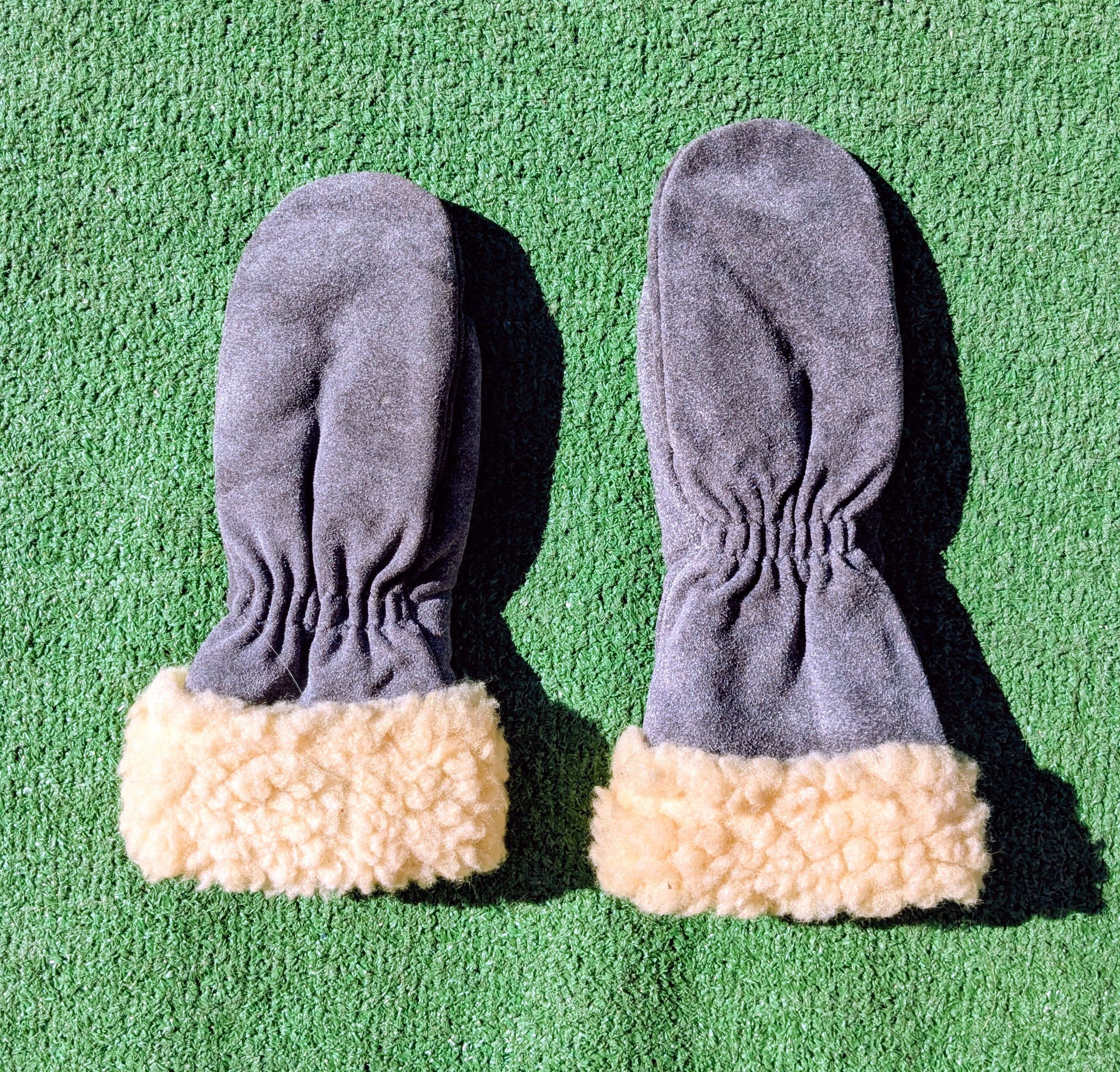 Vintage VTG 1960's Suede w/Wool Interior & Cuff Mittens Glove Set Size ONE SIZE - 3 Thumbnail