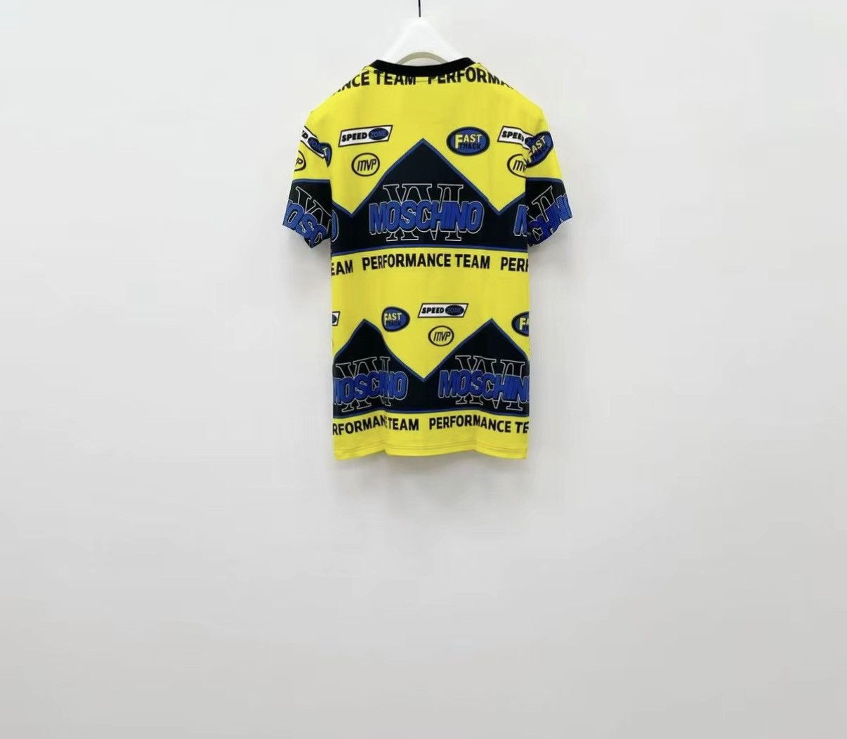Moschino MOSCHINO 100% Cotton Short Sleeve T-shirt J30 Size US L / EU 52-54 / 3 - 5 Thumbnail