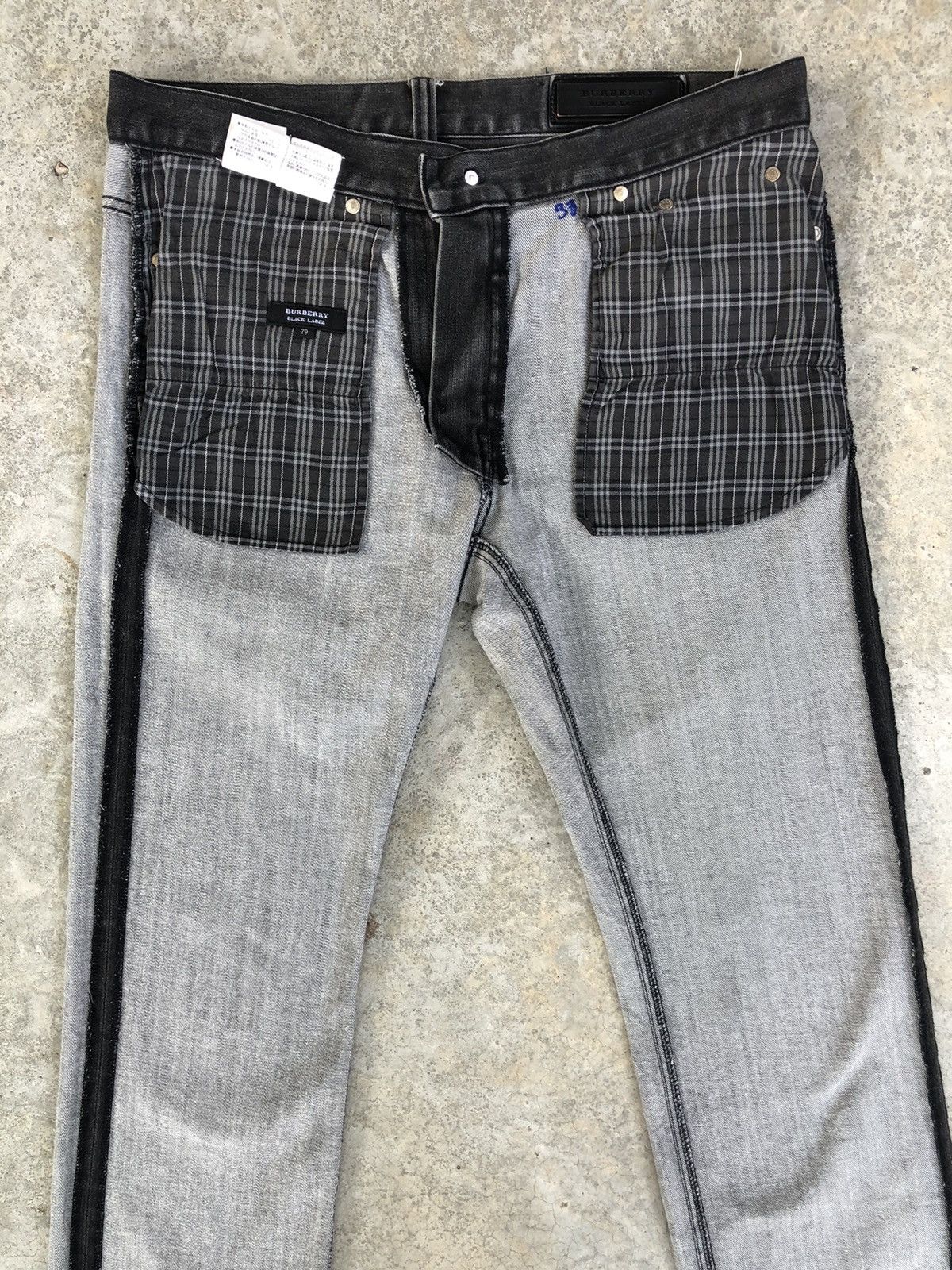 Black Label Burberry Slim Fit Distressed Jeans Size US 33 - 18 Thumbnail