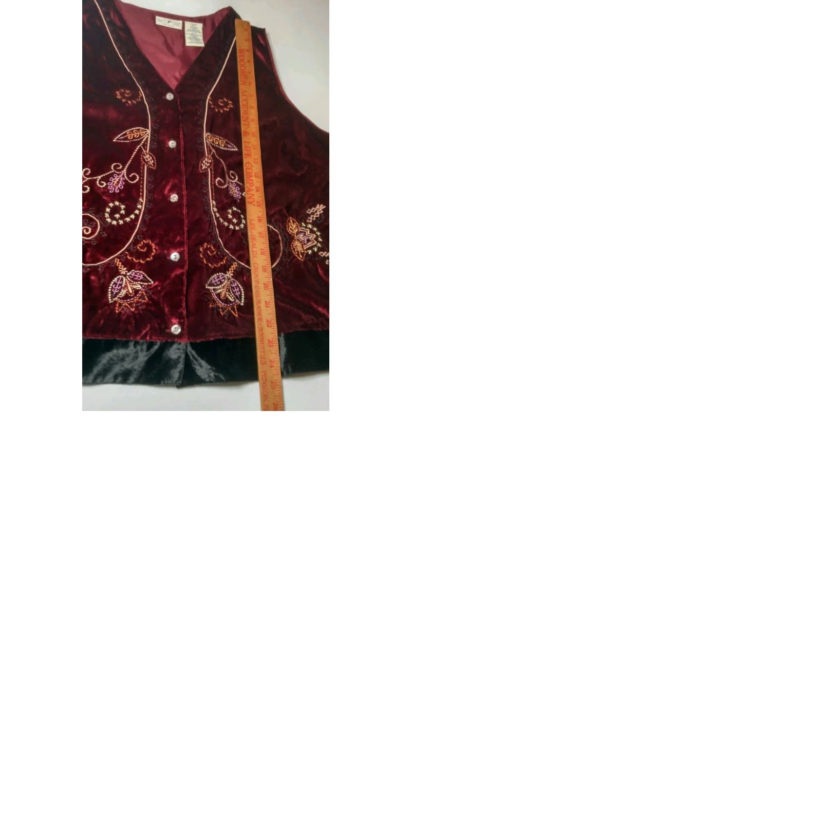 VINTAGE White Stag Velour Vest Womens 14W/16W Maroon Embroidered Floral Velour Vest
