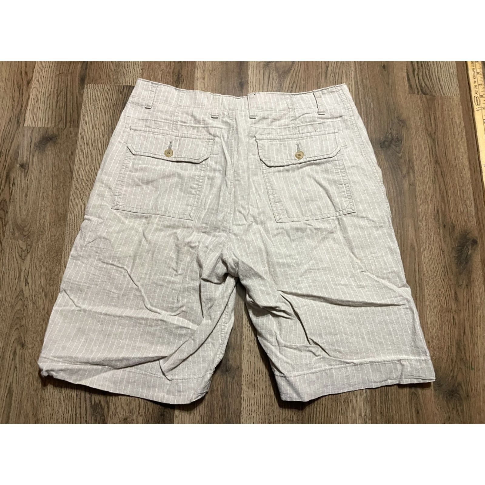 Banana Republic Banana Republic Shorts Men’s 32 Tan Striped Flat Front Chino Pockets Casual Size US 32 / EU 48 - 2 Thumbnail