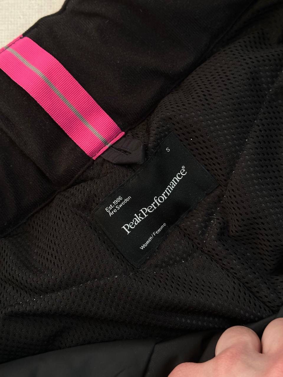 Peak Performance Peak Performance Gore-Tex Women Ski Pants Black Size S Size 32" / US 10 / IT 46 - 6 Thumbnail