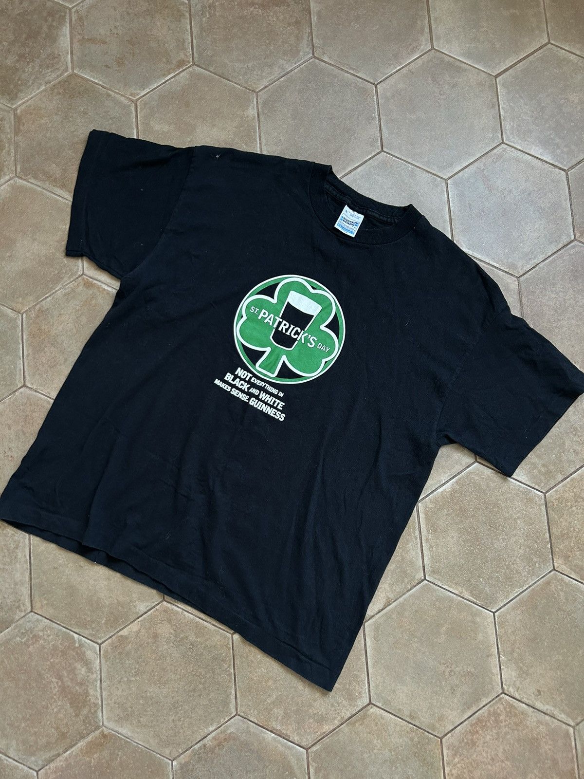 Other Vintage Guinness St Patrick’s Day 90’s T-shirt Size US XL / EU 56 / 4 - 2 Thumbnail