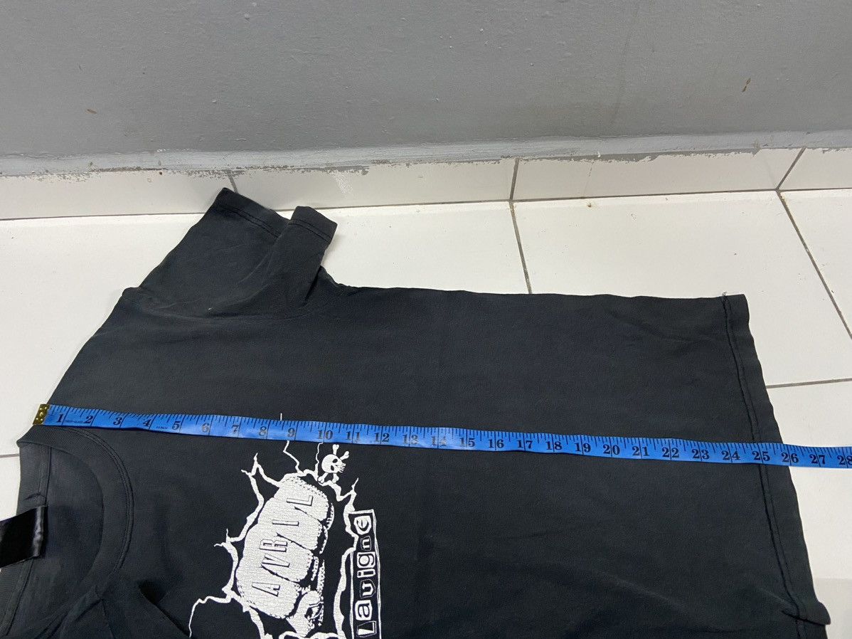 Band Tees AVRIL LAVIGNE SKATER BOY TOUR TEE SHIRT Size US M / EU 48-50 / 2 - 11 Thumbnail