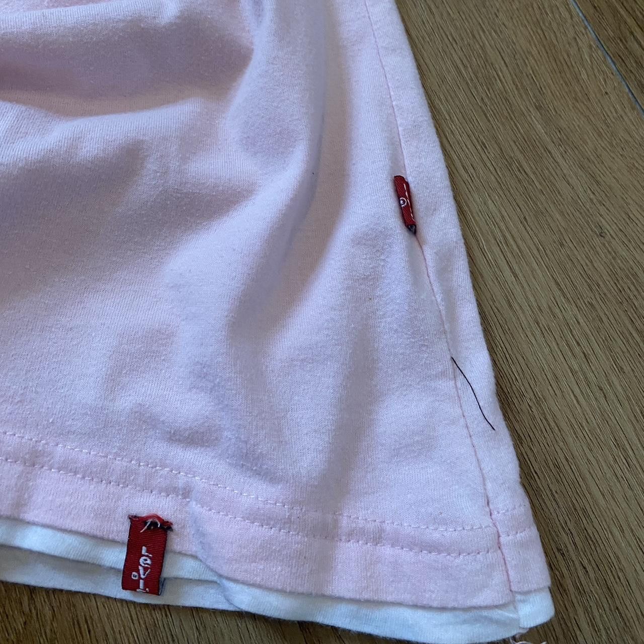 Levi's Super soft and comfy pink t shirt #tshirts Levis Size US L / EU 52-54 / 3 - 6 Thumbnail
