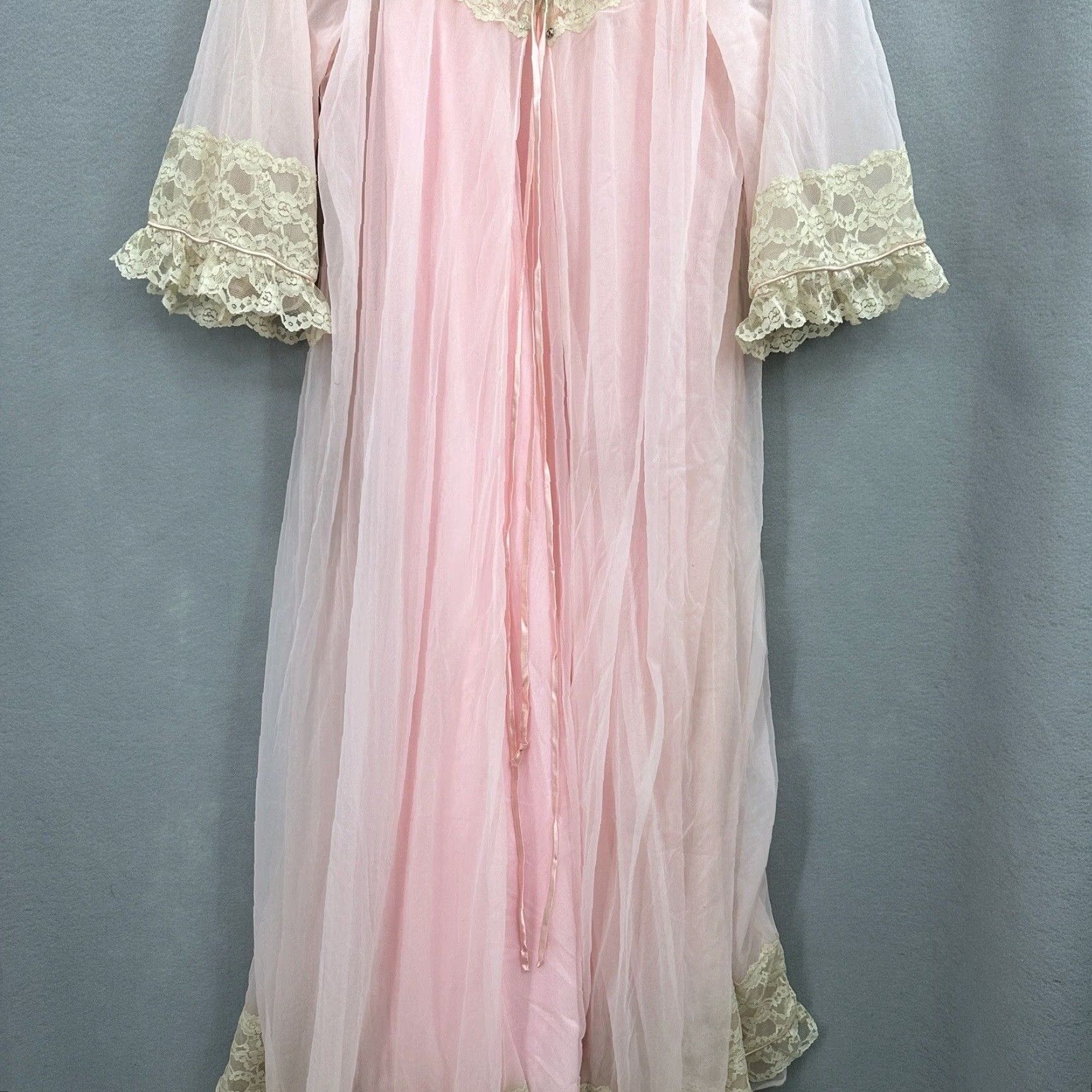 Vintage VINTAGE Intime Nightgown Robe Womens Small Pink Nylon Art Deco 1960s Sleepwear Size ONE SIZE - 3 Thumbnail