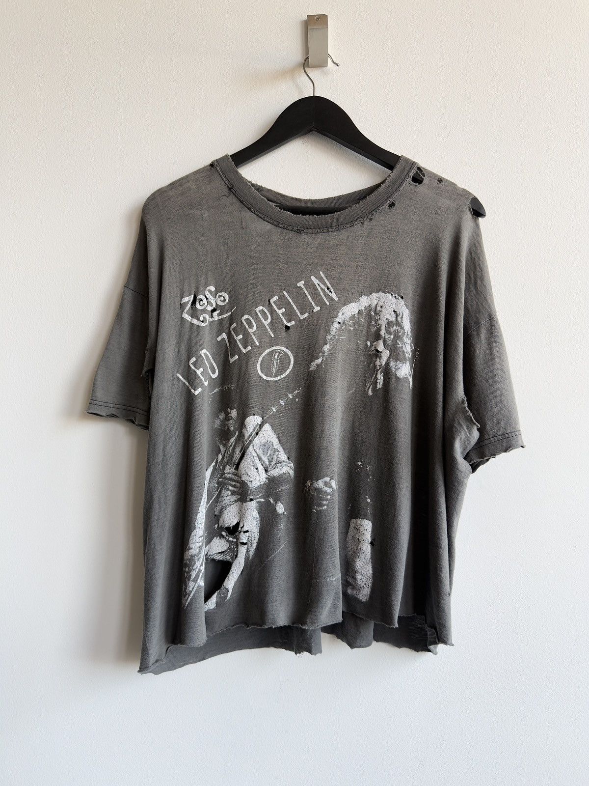 Band Tees Vintage Thrashed Cropped Led Zeppelin Erd Faded Band Tee Size US M / EU 48-50 / 2 - 5 Thumbnail