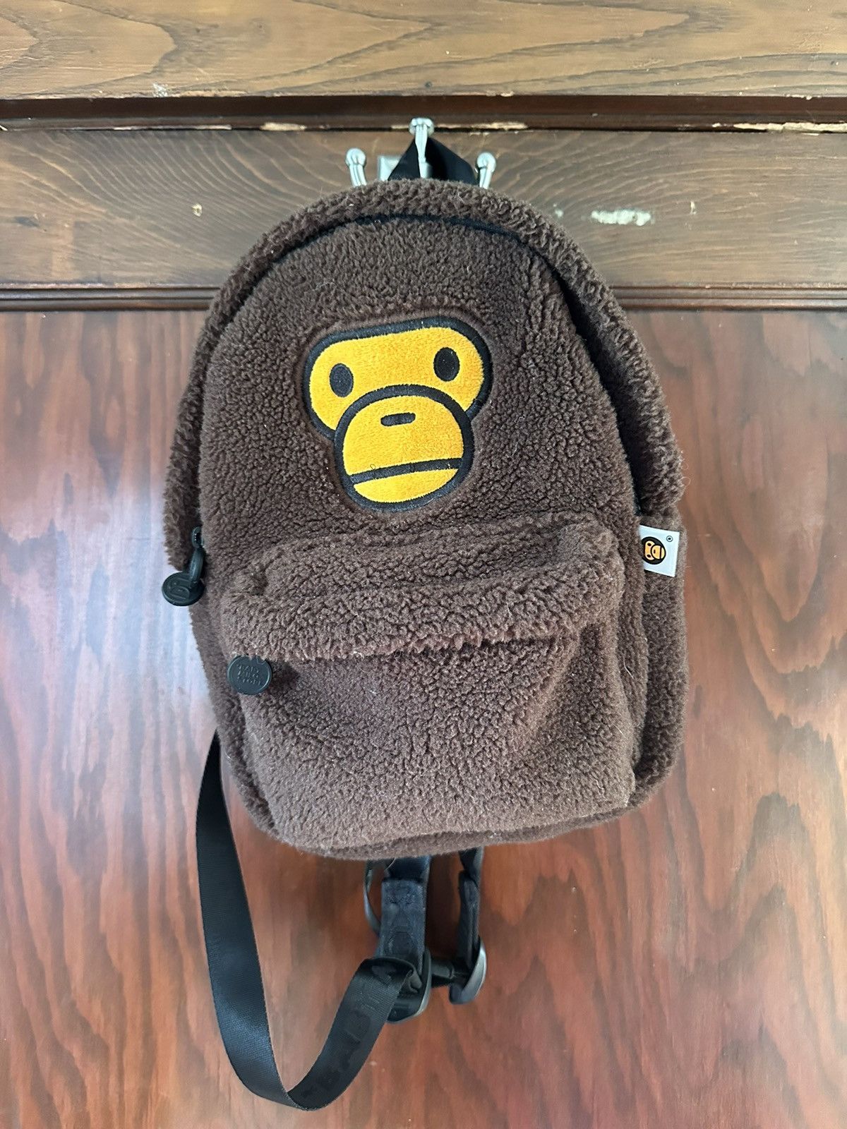 バッグ BAPE BABY MILO PLUSH DOLL BACKPACK Amazon.co.jp: A BATHING APE BABY MILO PLUSH BACKPACK
