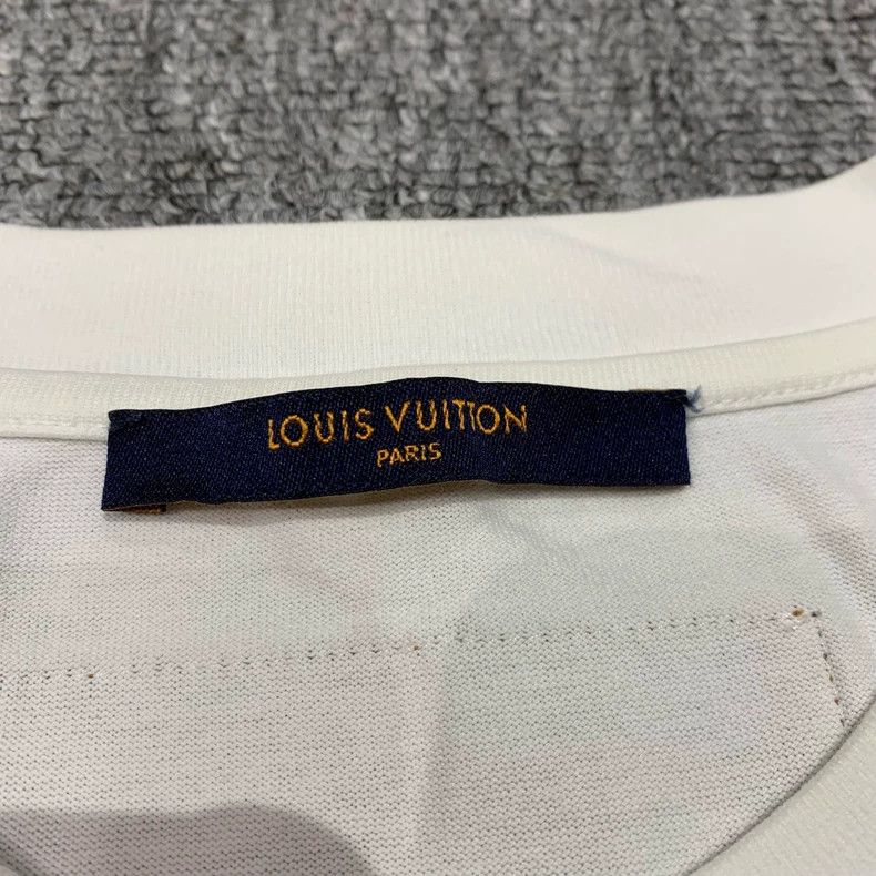 Louis Vuitton LOUIS VUITTON White Lianliankan embroidered short sleeves Size US XL / EU 56 / 4 - 6 Thumbnail