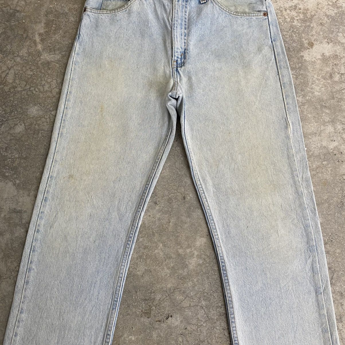 Levi's Vintage 1996 Levis 505 Orange Tab Light Blue Dirty Jeans Size US 34 / EU 50 - 5 Thumbnail