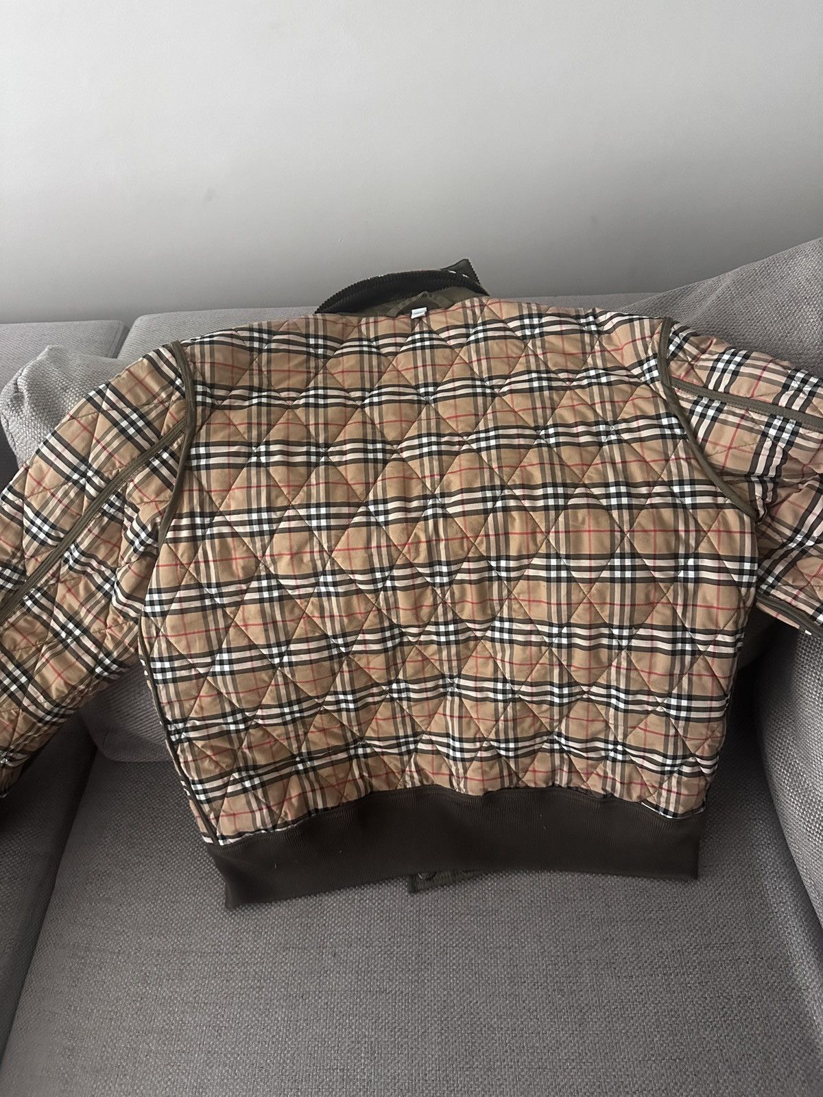 Burberry Burberry Chilton Diamond Quilted Jacket REVERSIBLE SIZE 52 Size US L / EU 52-54 / 3 - 9 Thumbnail