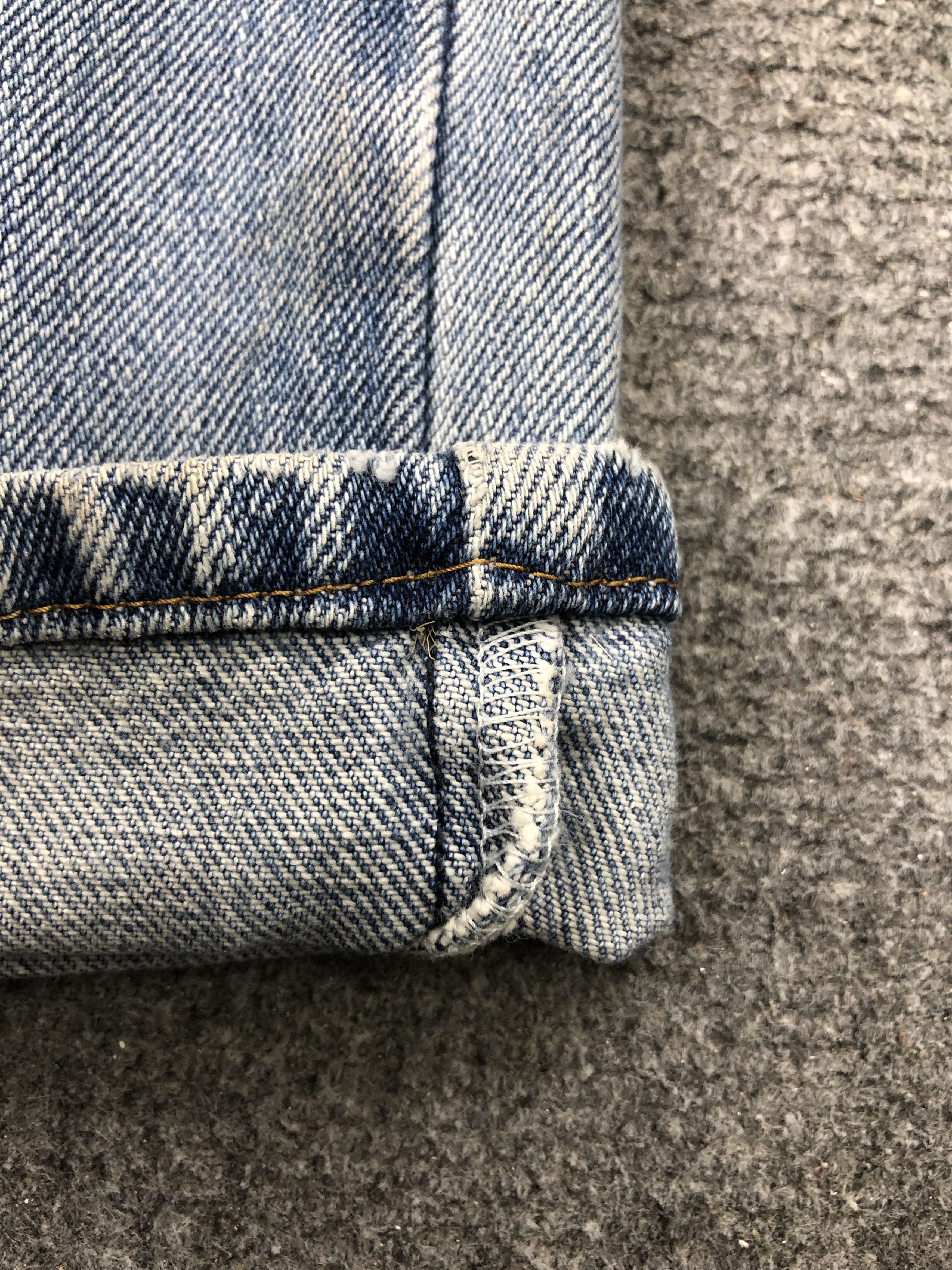 Levi's Vintage Levis 505 Regular Fit Light Wash Jeans DP2516 Size US 37 - 10 Thumbnail