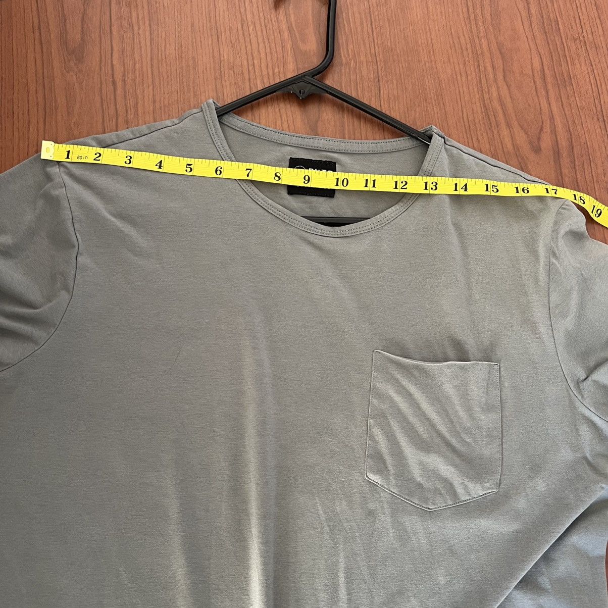 Cuts Cuts Elongated Hem T-Shirt Men’s Sz M Green Chest Pocket 42” Size US M / EU 48-50 / 2 - 8 Thumbnail