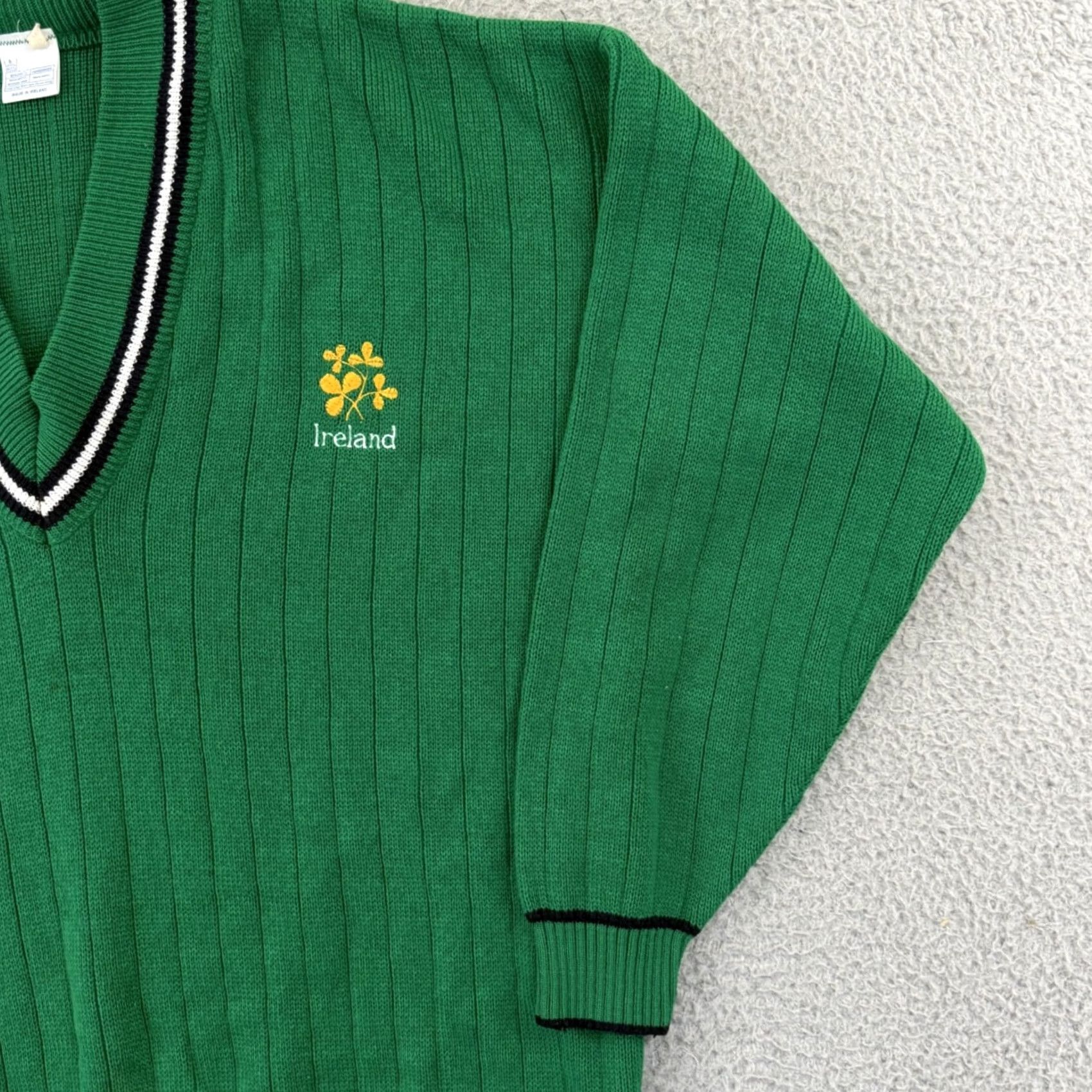Vintage VINTAGE Country Collection Sweater Mens XL Green Ireland Knit V Neck Academia Preppy Pullover Knit Style Solid Embroidered Size US XL / EU 56 / 4 - 5 Thumbnail