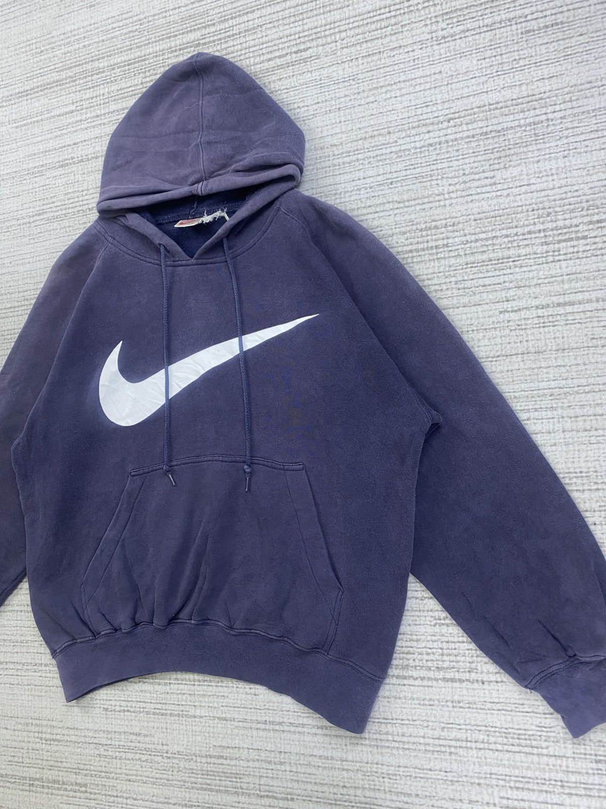 Nike × Vintage Vintage Nike 90's Big Swoosh Faded Hoodie Size US L / EU 52-54 / 3 - 3 Thumbnail