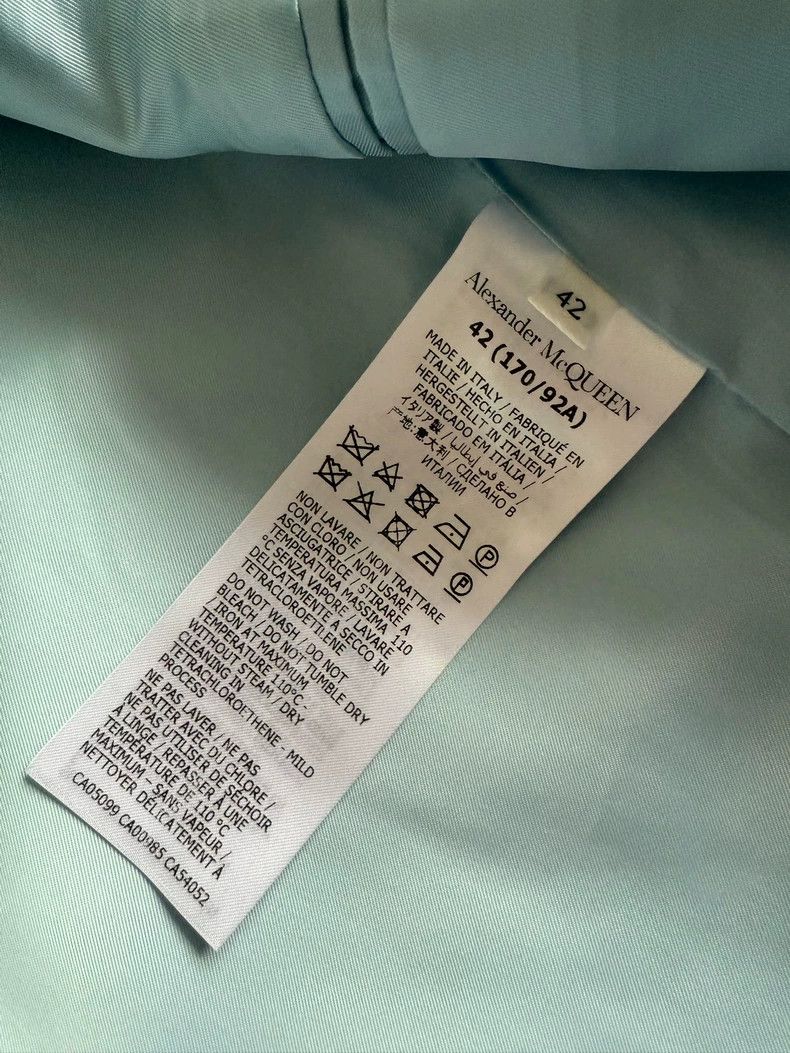 Alexander McQueen Alexander McQUEEN Ladies' suit, haze blue, made of 100% woo Size S / US 4 / IT 40 - 4 Thumbnail
